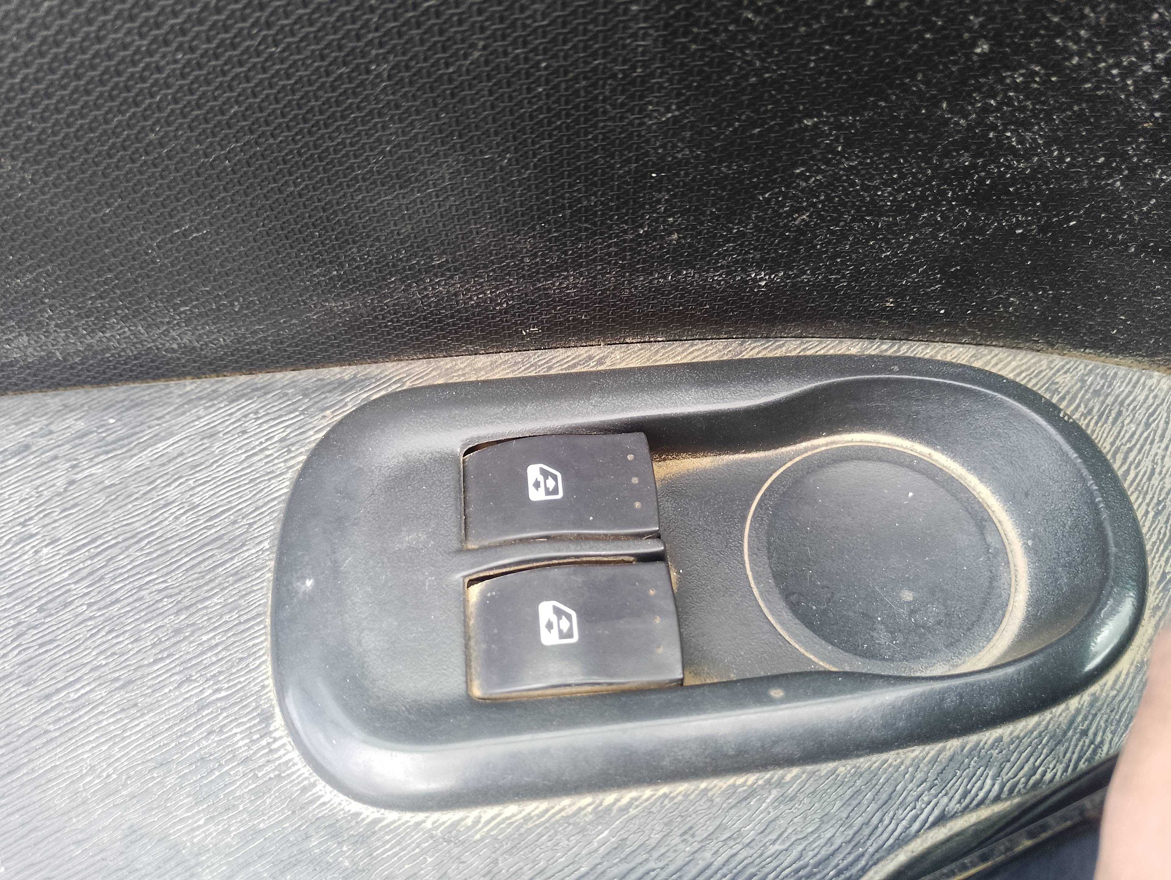 Recambio de mando elevalunas delantero izquierdo para renault kangoo (f/kc0) alize referencia OEM IAM   