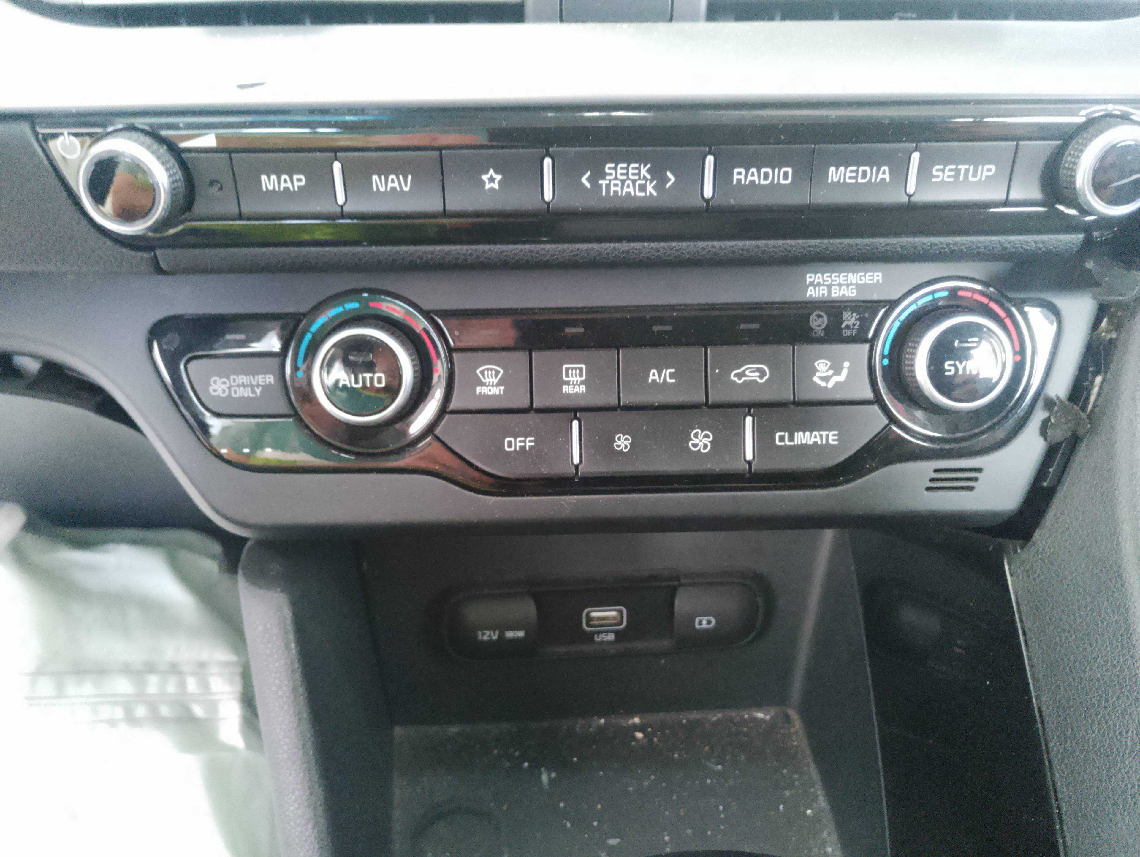 Recambio de mando climatizador para kia niro (sg2) hybrid concept referencia OEM IAM   