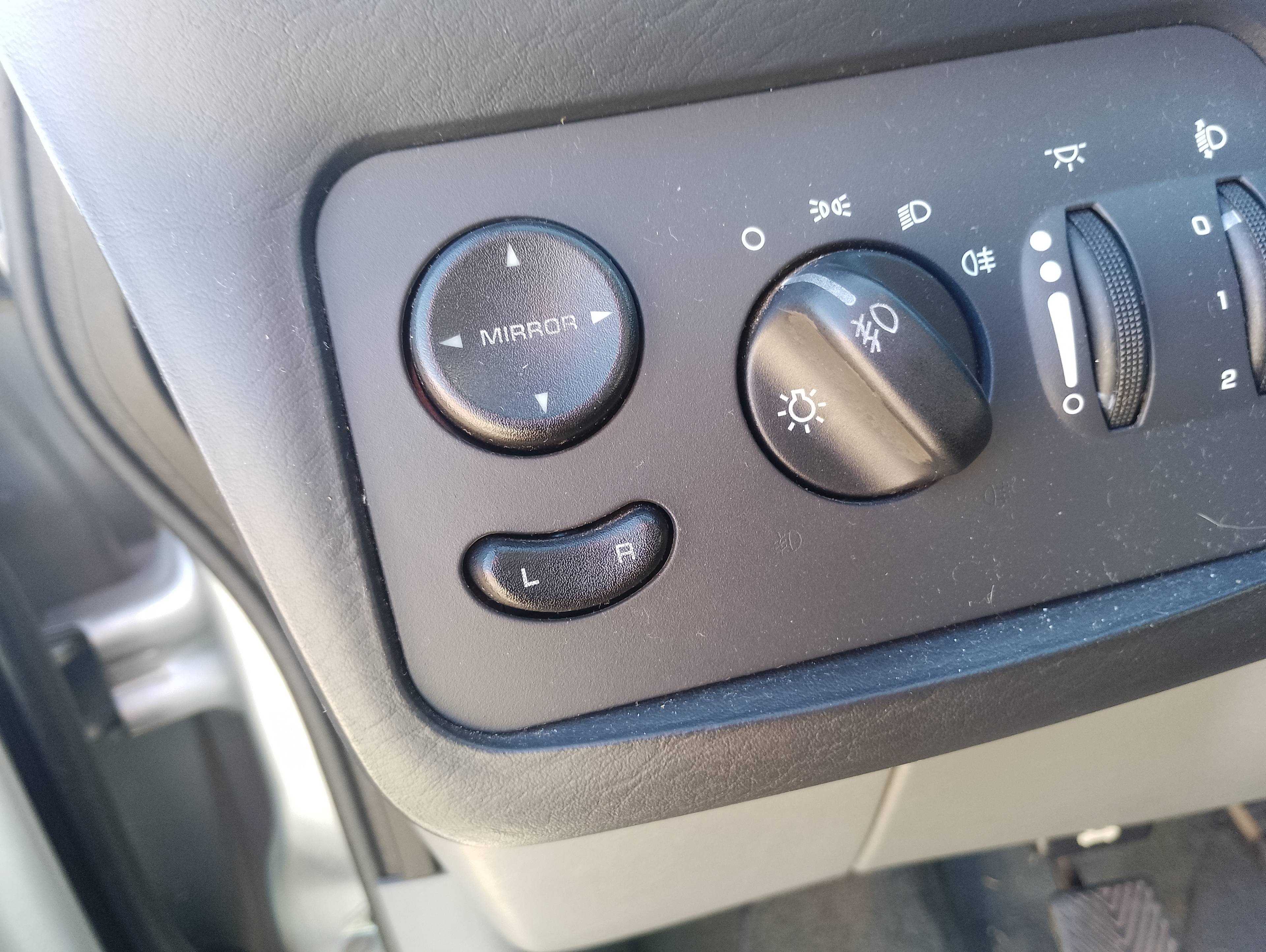 Recambio de mando retrovisor para chrysler voyager (rg) 2.5 crd executive referencia OEM IAM   