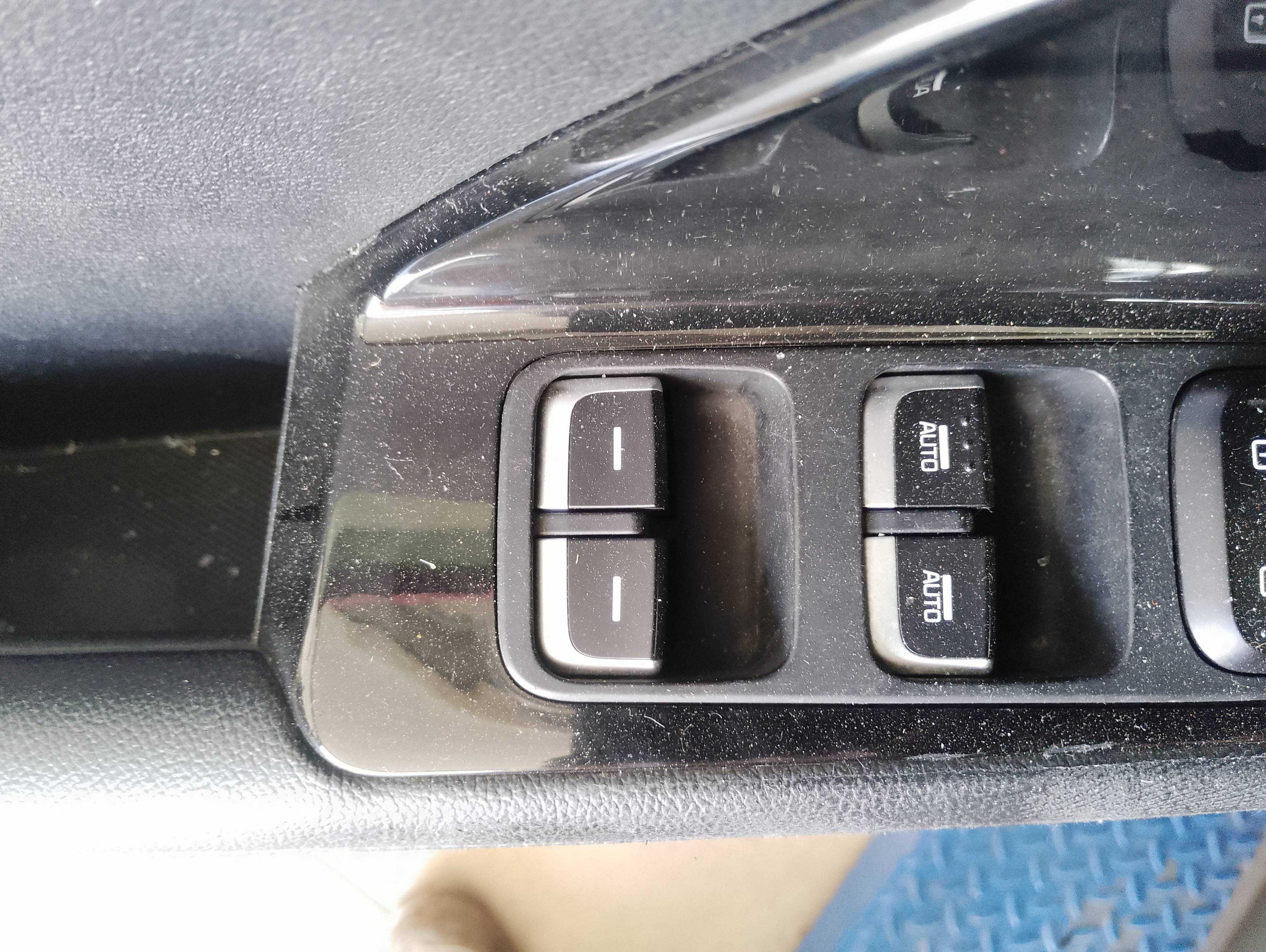 Recambio de mando elevalunas delantero izquierdo para kia niro (sg2) hybrid concept referencia OEM IAM   