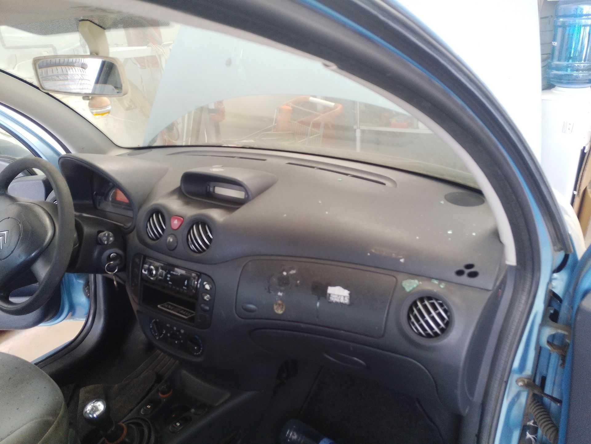 Recambio de salpicadero para citroën c3 i (fc_, fn_) 1.4 hdi referencia OEM IAM 8211CC  