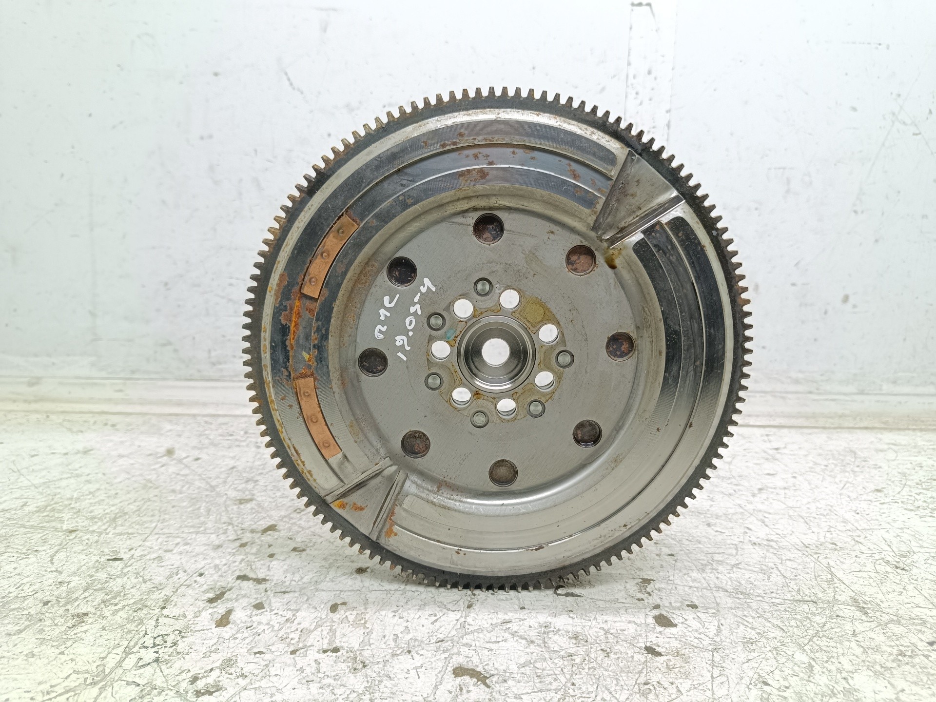 Recambio de volante motor para hyundai tucson (nx) klass 2wd referencia OEM IAM 232002M730  