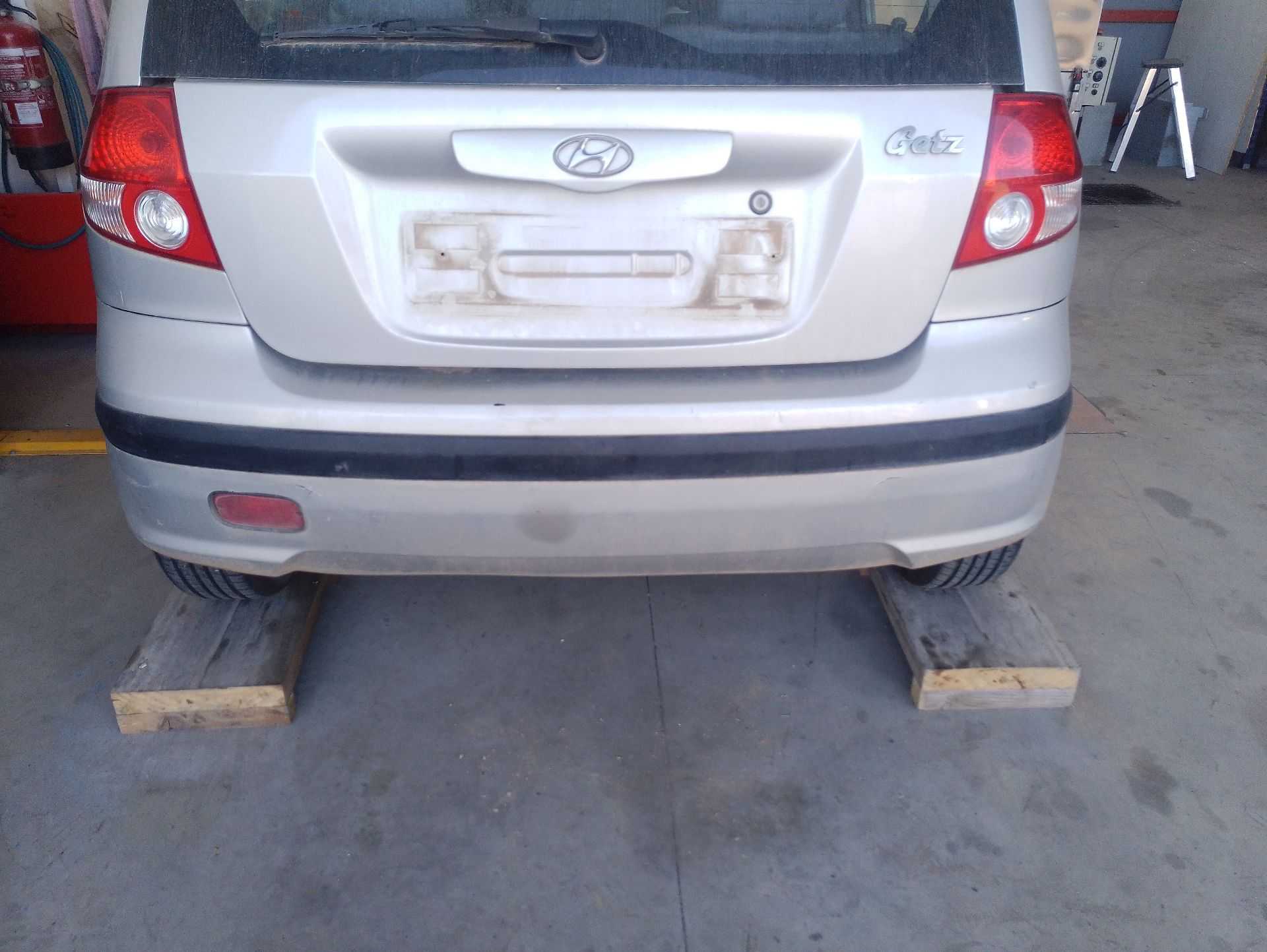 Recambio de paragolpes trasero para hyundai getz (tb) 1.3 referencia OEM IAM 866111C110  