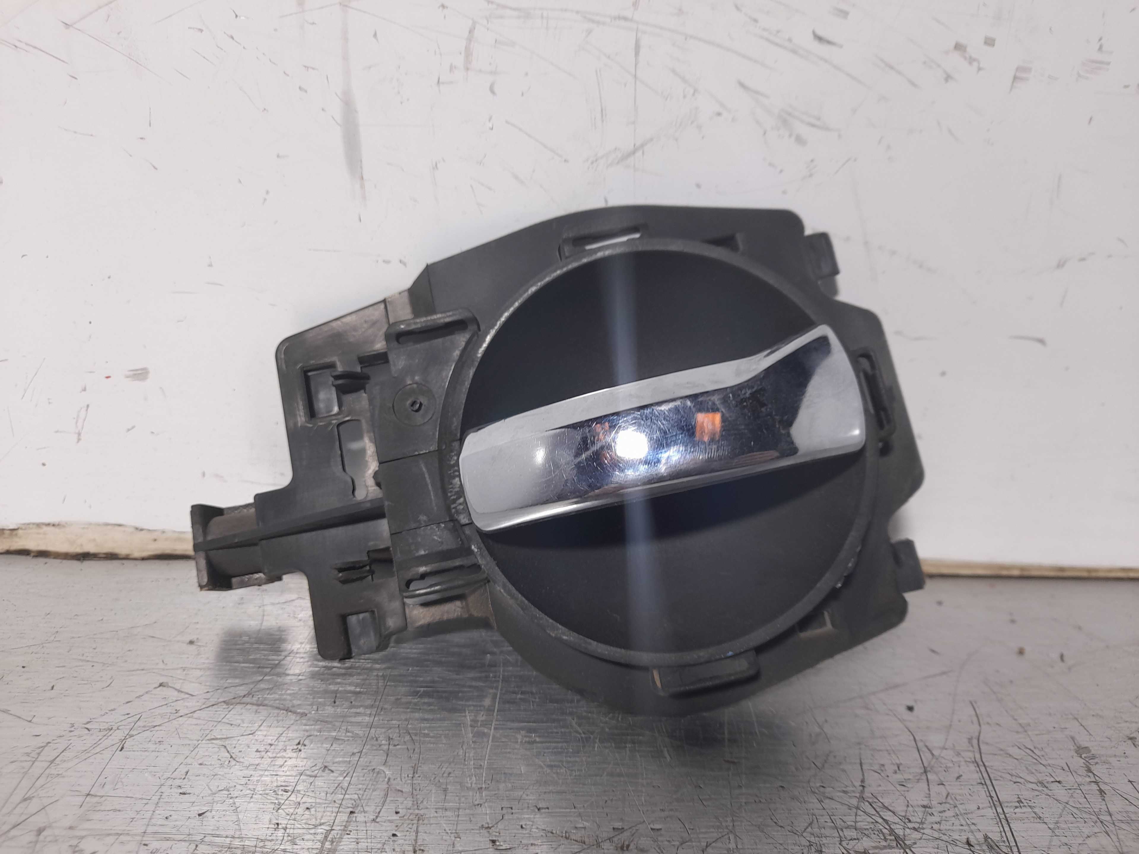 Recambio de maneta interior delantera izquierda para citroën c3 1.1 furio referencia OEM IAM 9680187877  