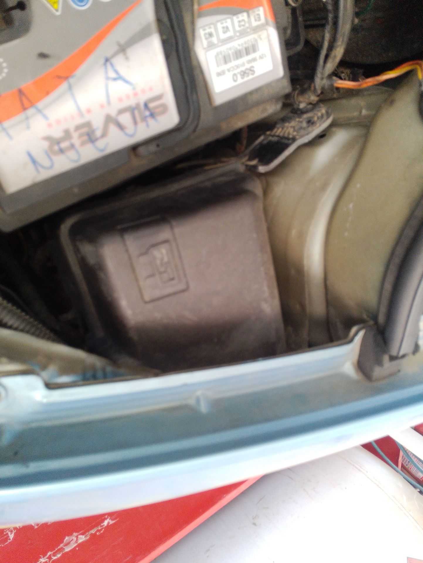 Recambio de caja reles / fusibles para citroën c3 i (fc_, fn_) 1.4 hdi referencia OEM IAM   