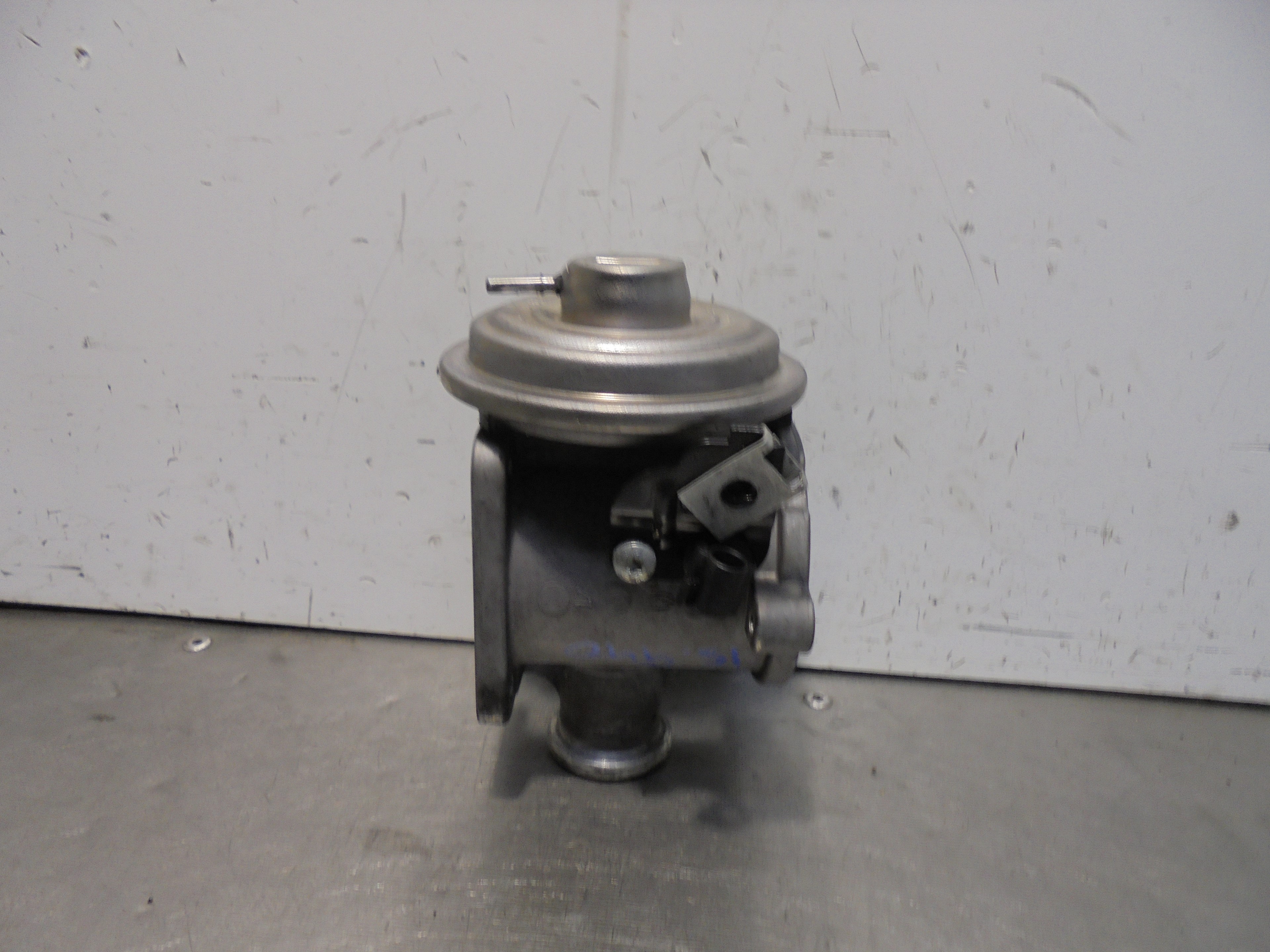 Recambio de valvula egr para bmw serie 5 berlina (e60) 535d referencia OEM IAM 7804380 PIERBURG 