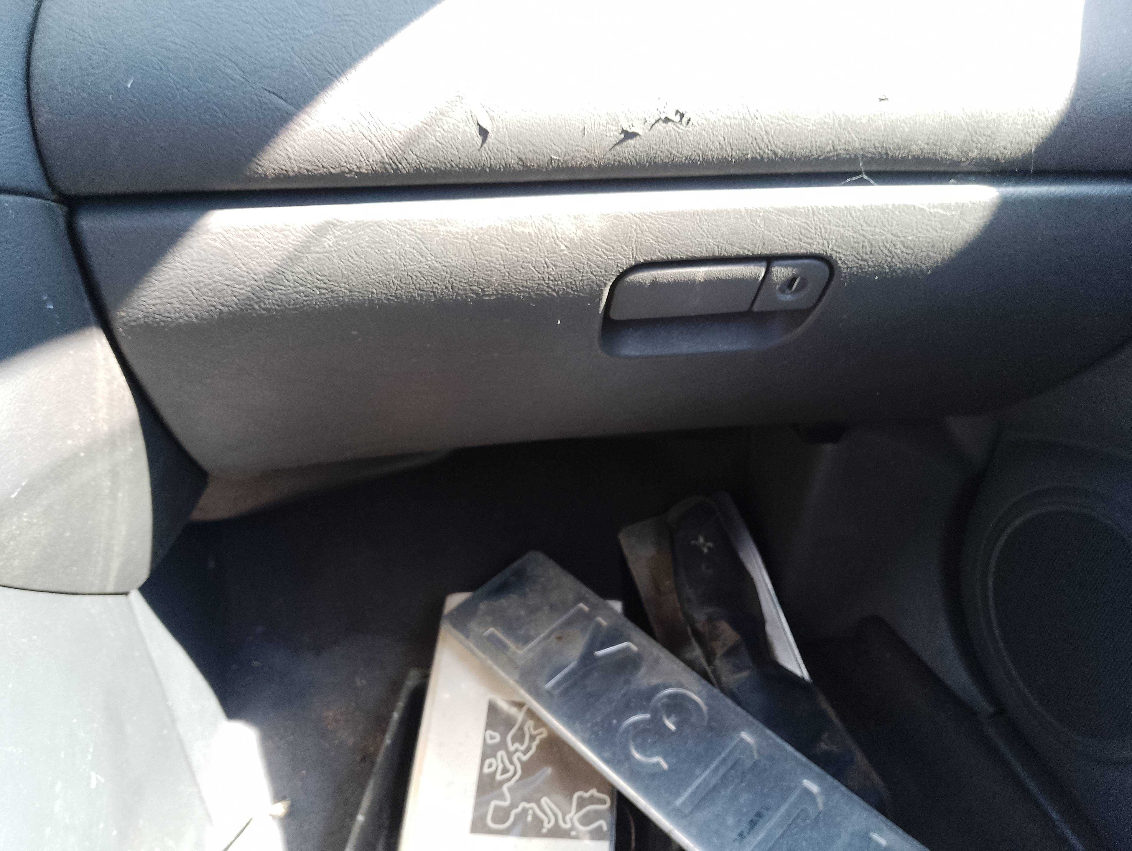 Recambio de guantera para mitsubishi space wagon (n80/n90) 2.4 gdi cat referencia OEM IAM   