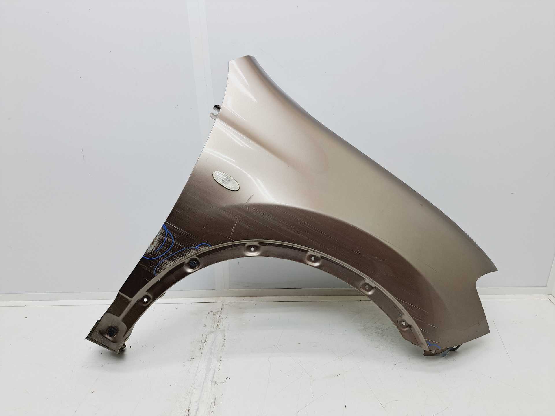 Recambio de aleta delantera derecha para nissan qashqai (j10) tekna referencia OEM IAM   