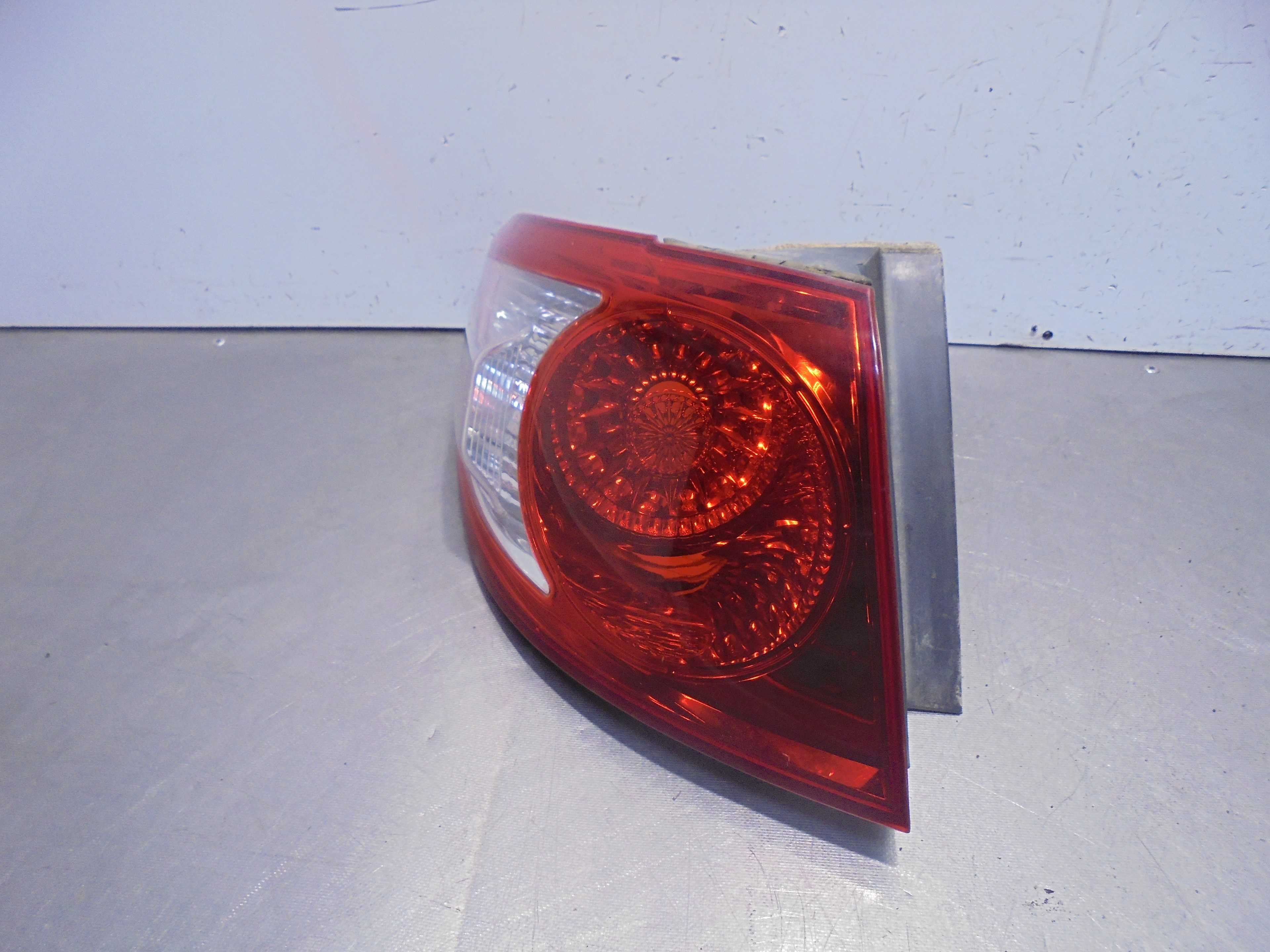 Recambio de piloto trasero izquierdo para hyundai santa fe (bm) 2.2 crdi cat referencia OEM IAM 924012B000  