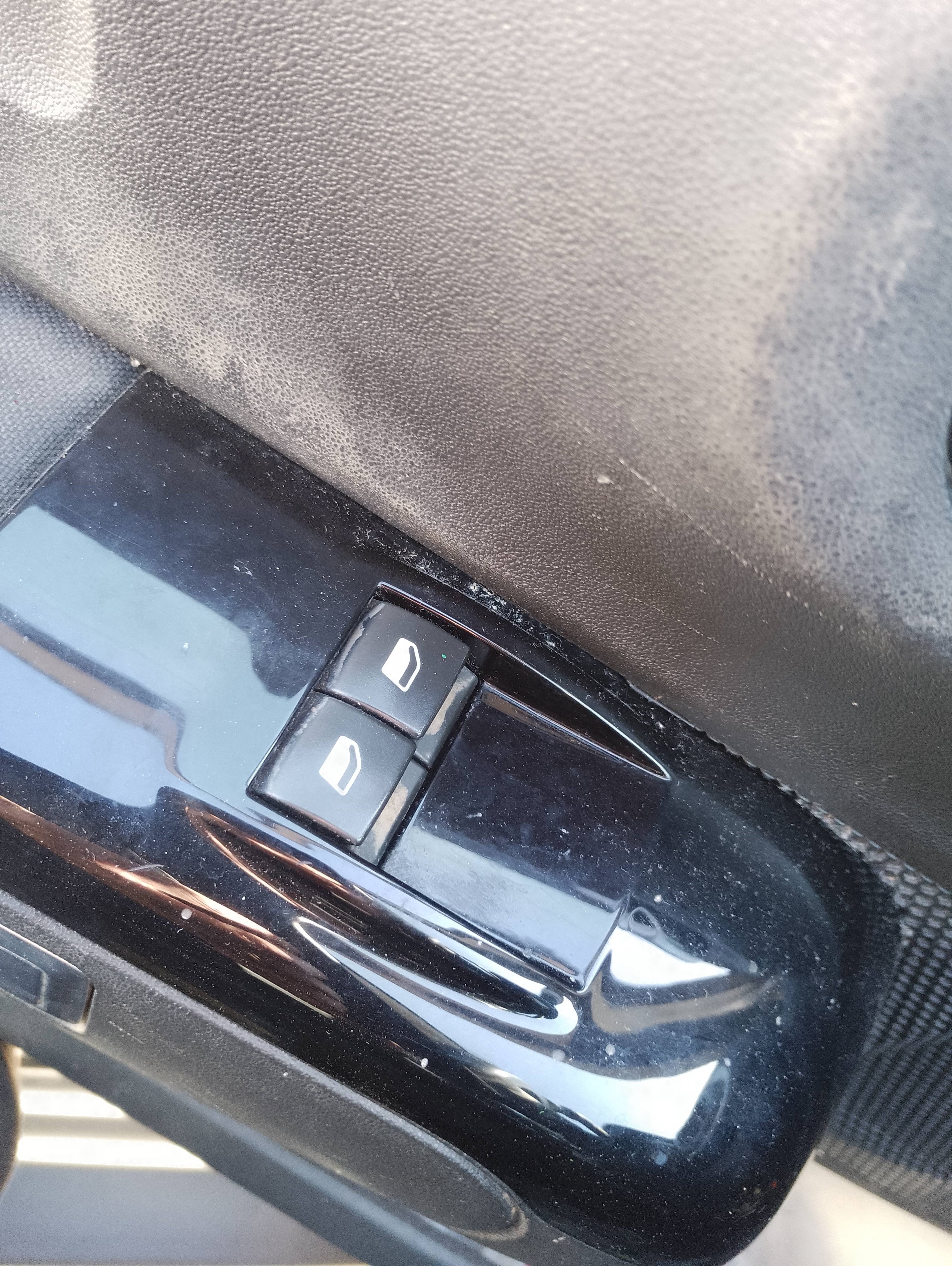 Recambio de mando elevalunas delantero izquierdo para citroën c3 c-series referencia OEM IAM   