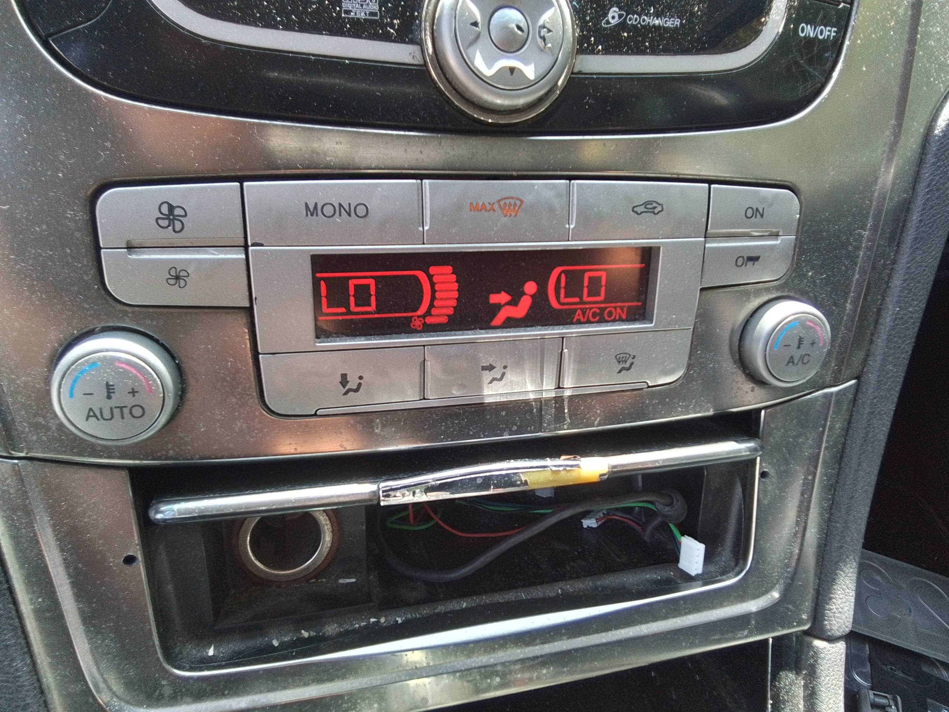 Recambio de mando climatizador para ford mondeo ber. (ca2) 2.0 tdci cat referencia OEM IAM   