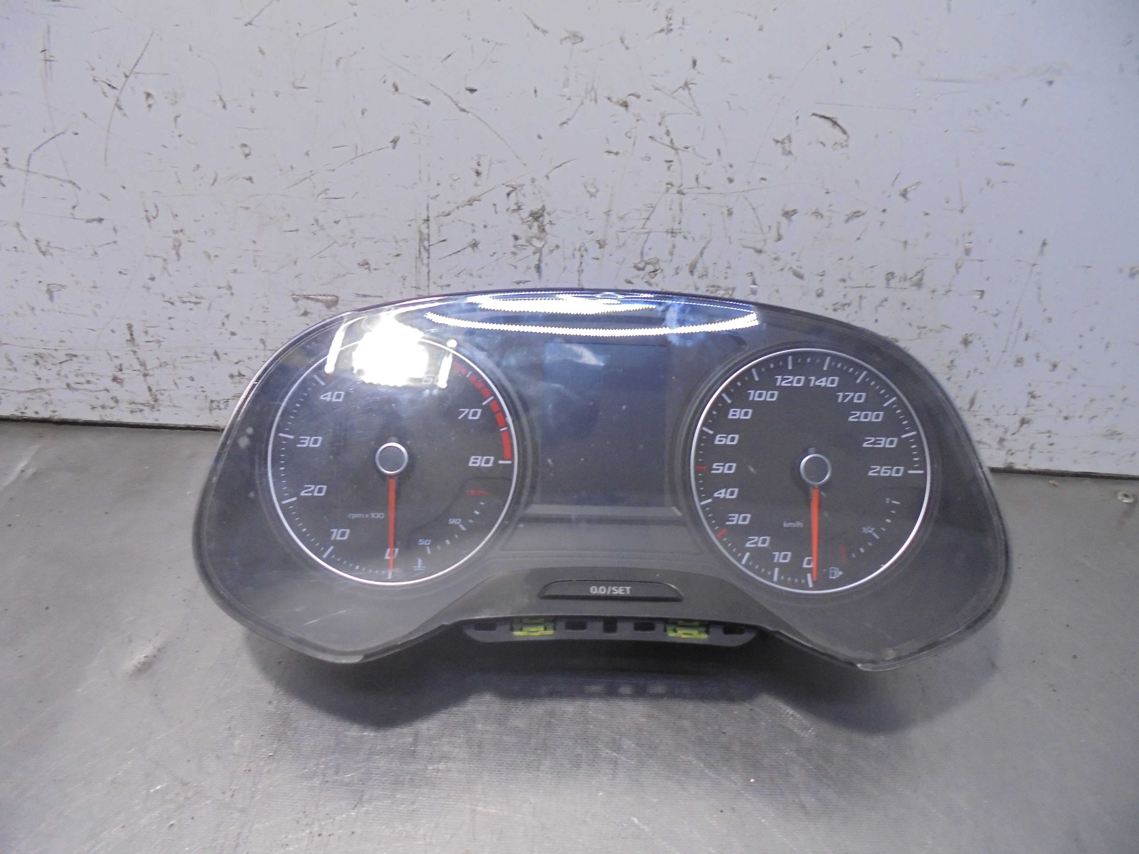 Recambio de cuadro instrumentos para seat leon (5f1) reference referencia OEM IAM 5F0920740E VDO A2C53427456