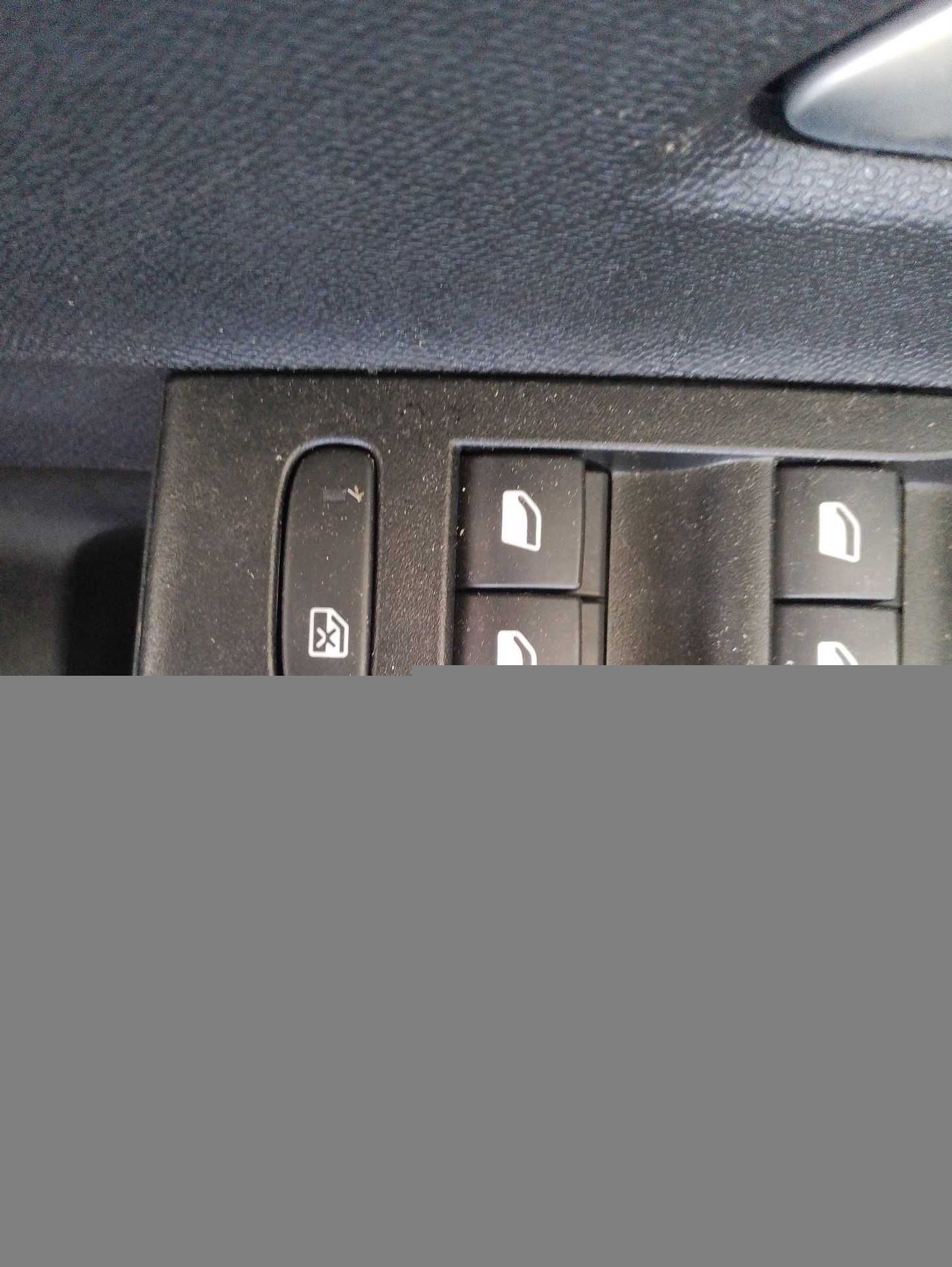 Recambio de mando elevalunas delantero izquierdo para opel astra l (ov5) 1.2 (fphnsl, fphnsr) referencia OEM IAM YR004050YX  