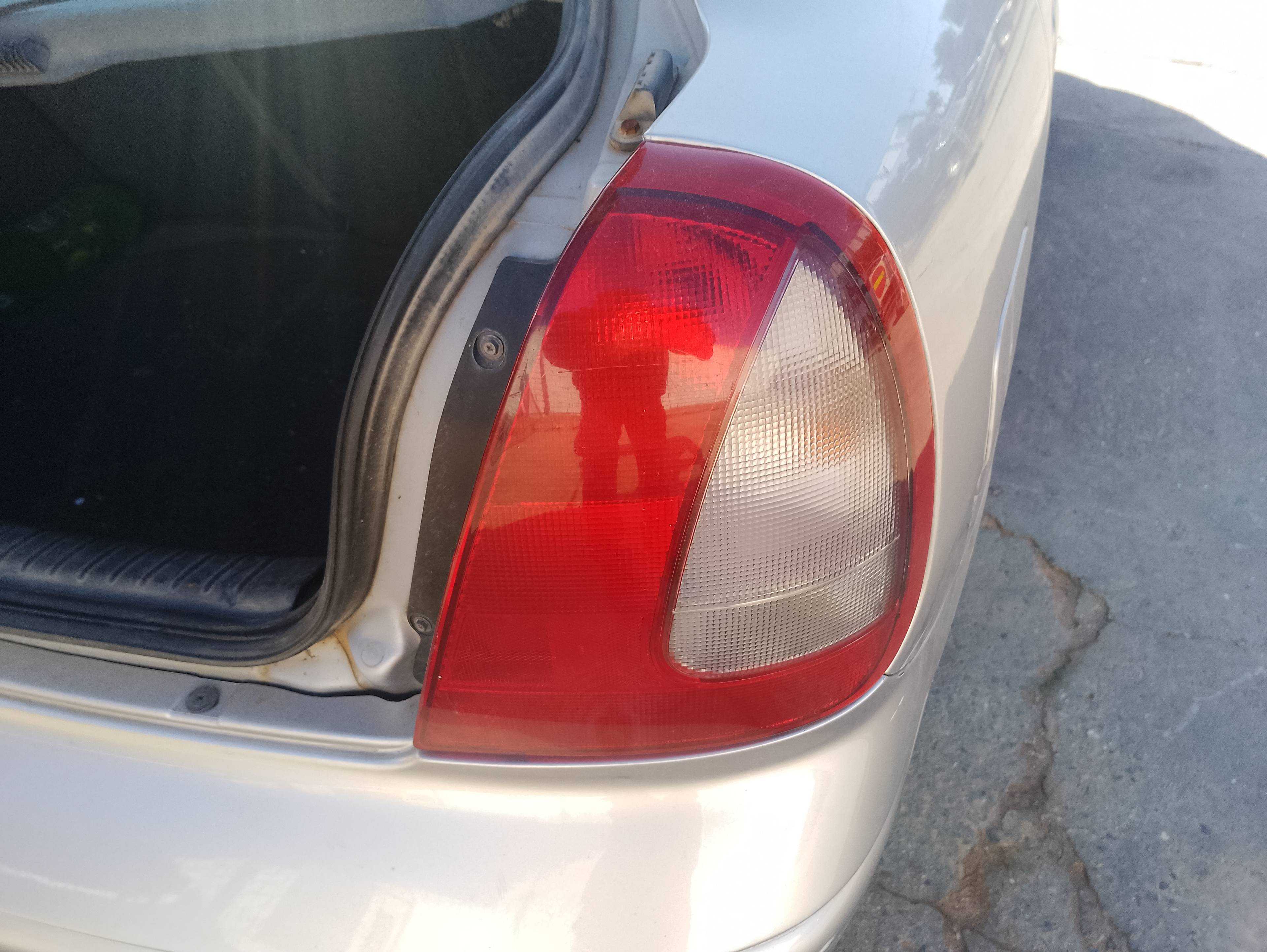 Recambio de piloto trasero derecho para daewoo nubira berlina se (1999) referencia OEM IAM   