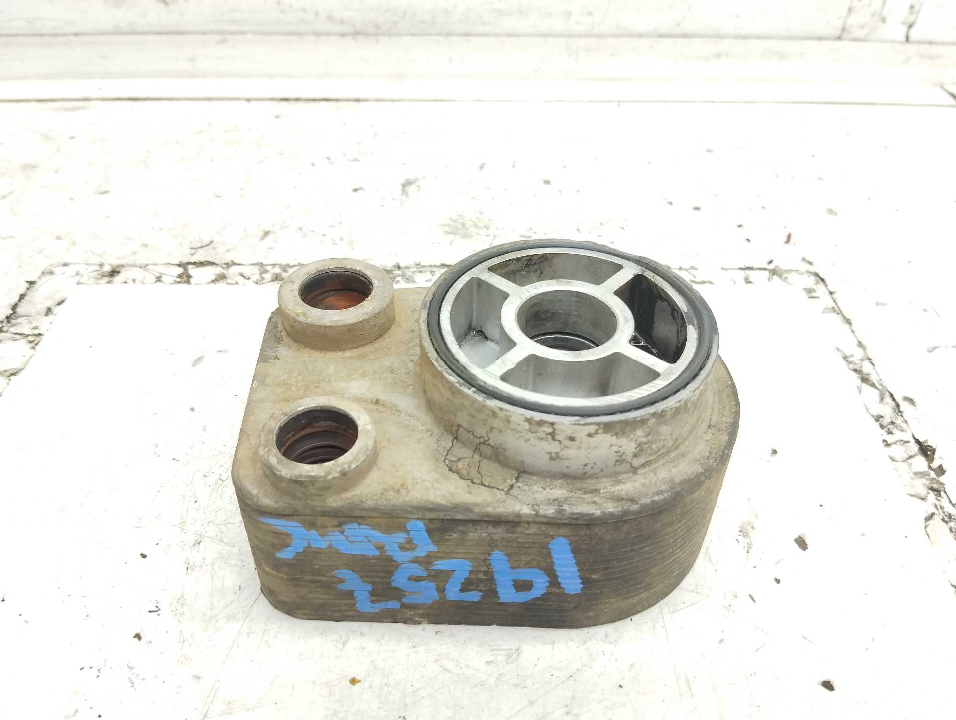 Recambio de enfriador aceite motor para renault kangoo dynamique referencia OEM IAM  8200923115 