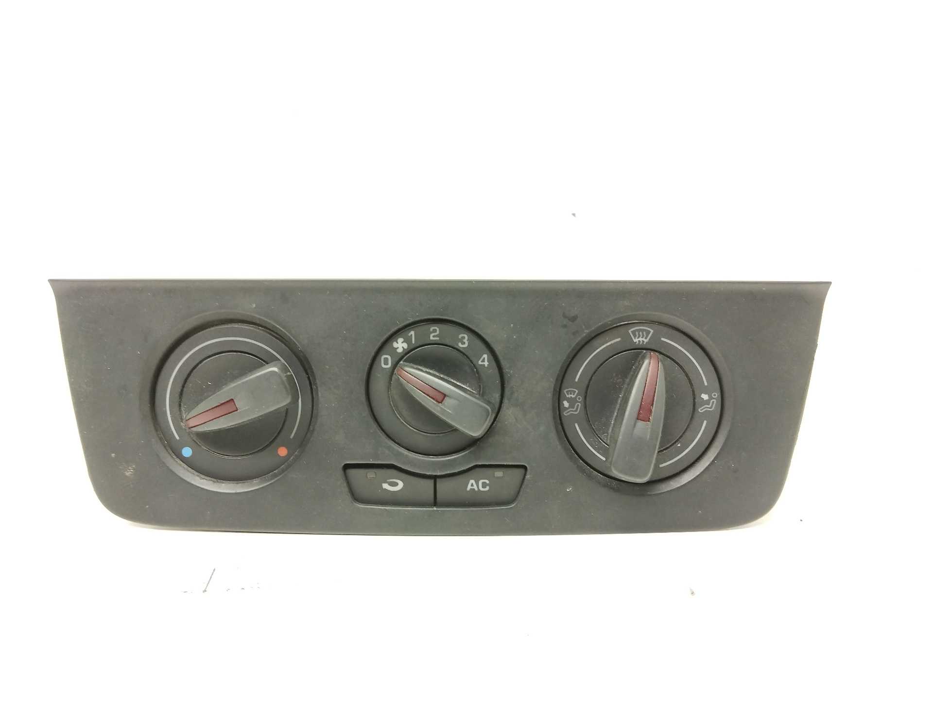 Recambio de mando calefaccion / aire acondicionado para seat ibiza (6j5) ecomotive referencia OEM IAM 6J0820045 901513720000 T01