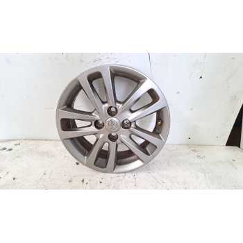 LLANTA r15 pz49pb0671xx 