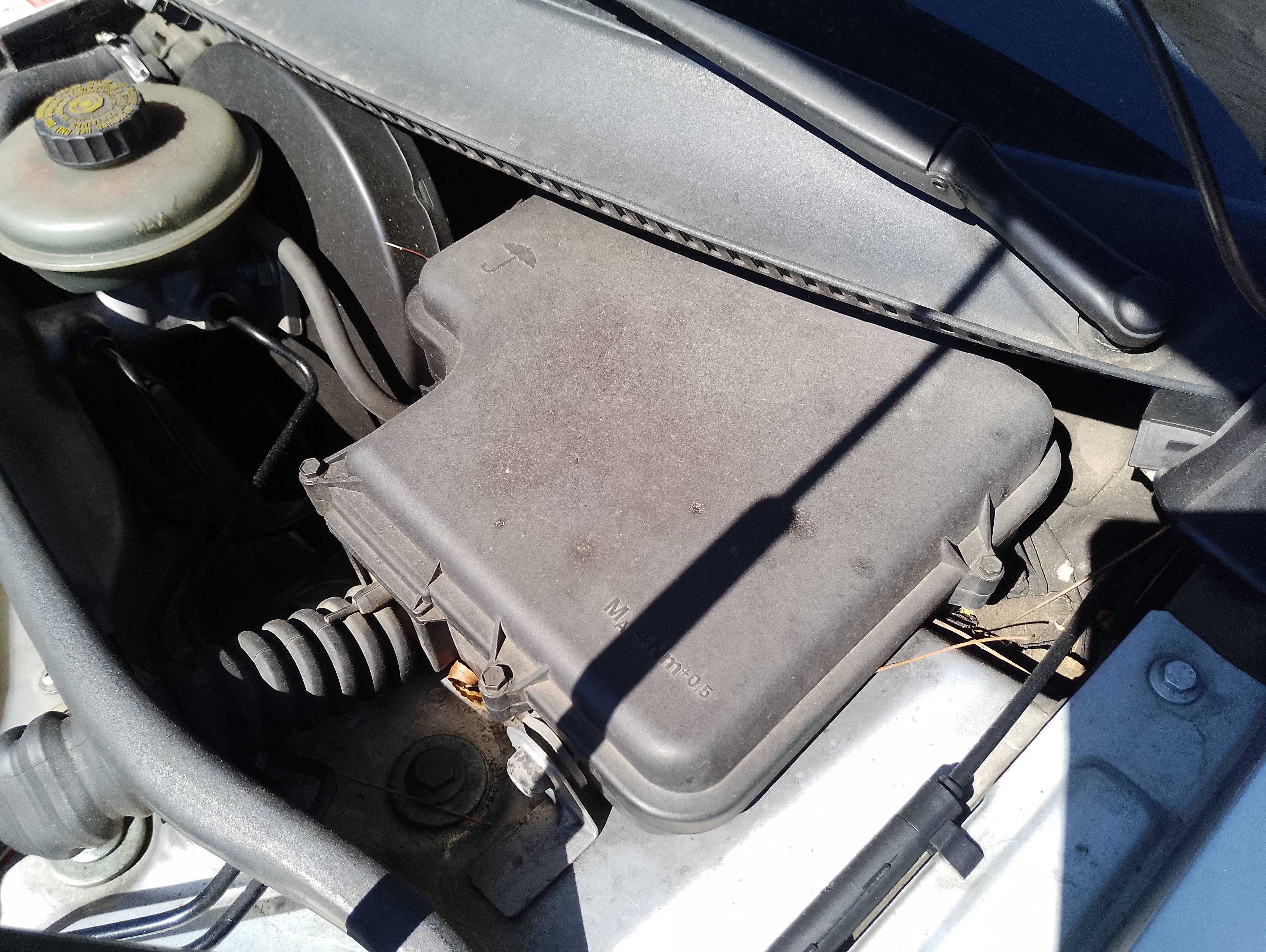 Recambio de caja reles / fusibles para volkswagen passat berlina (3a2) cl referencia OEM IAM   