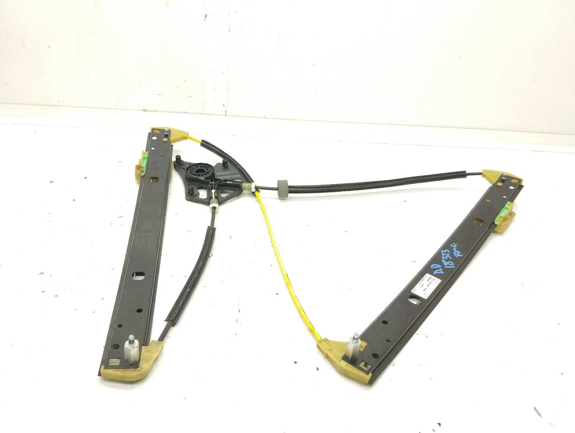 Recambio de elevalunas delantero derecho para audi q3 (8ug) attraction referencia OEM IAM 8U0837462 928895108 BROSE