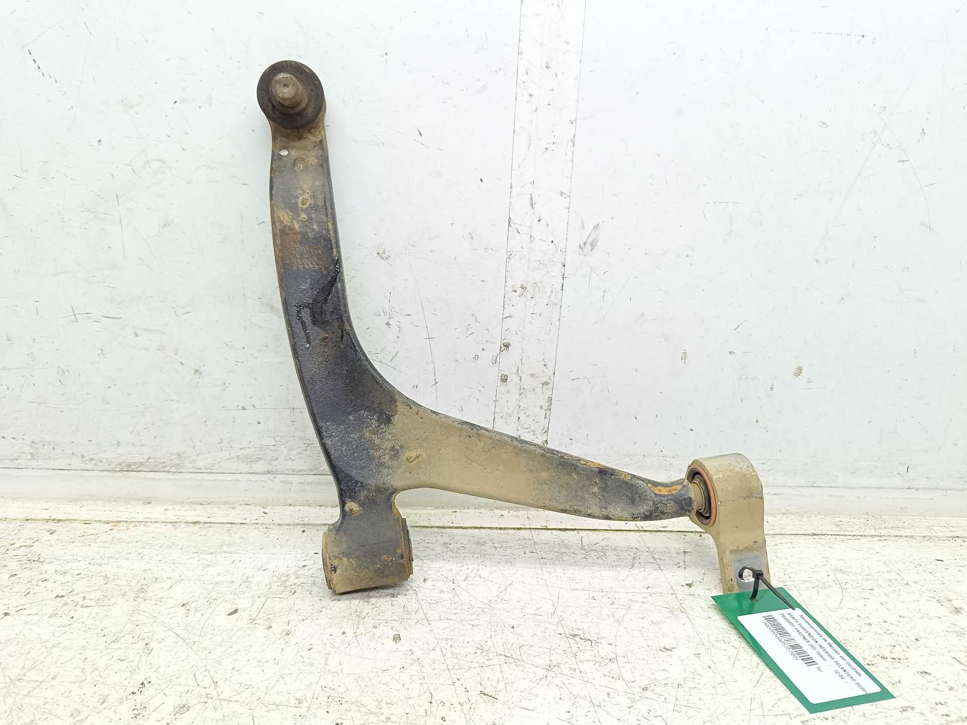 Recambio de brazo suspension inferior delantero derecho para peugeot partner (s2) totem referencia OEM IAM   
