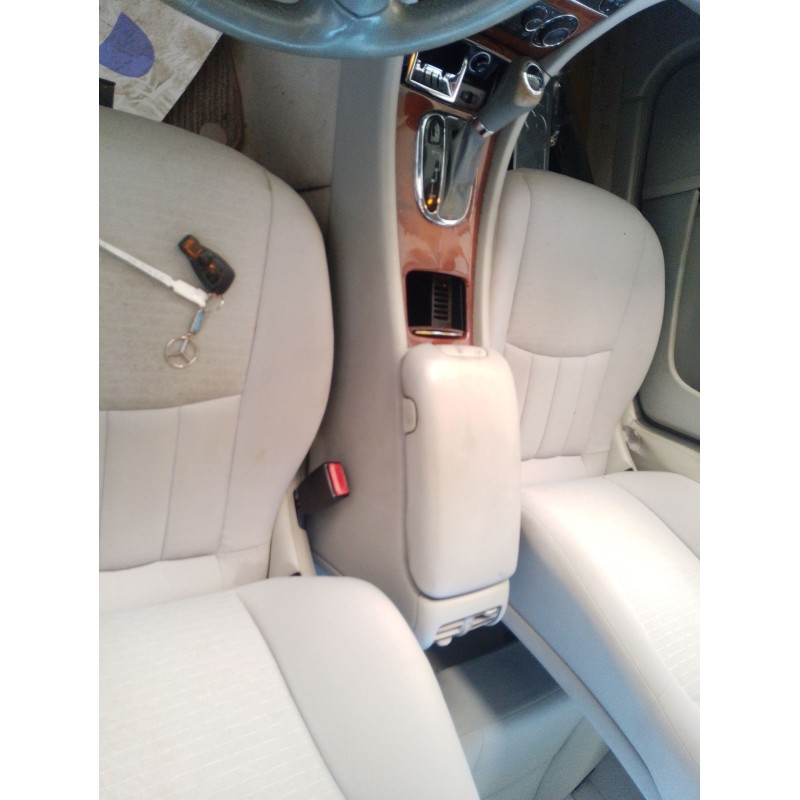 Recambio de apoyabrazos central para mercedes-benz clase c (w203) c 220 cdi (203.008) referencia OEM IAM   