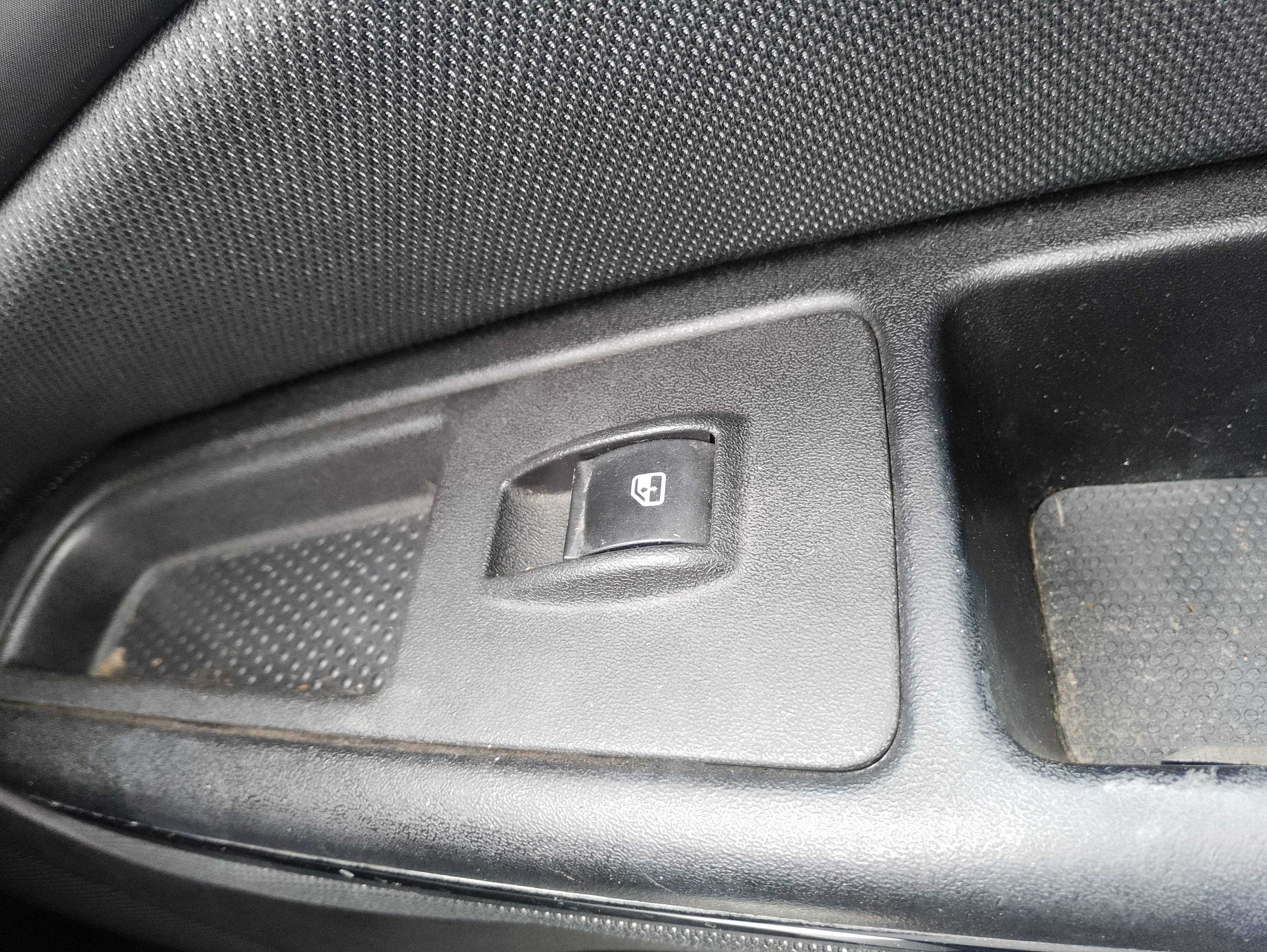 Recambio de mando elevalunas delantero derecho para fiat bravo (198) 1.9 active multijet referencia OEM IAM   