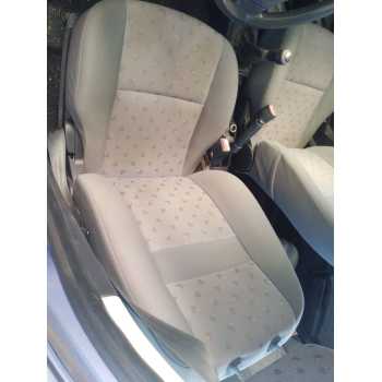 ASIENTO DELANTERO IZQUIERDO 
