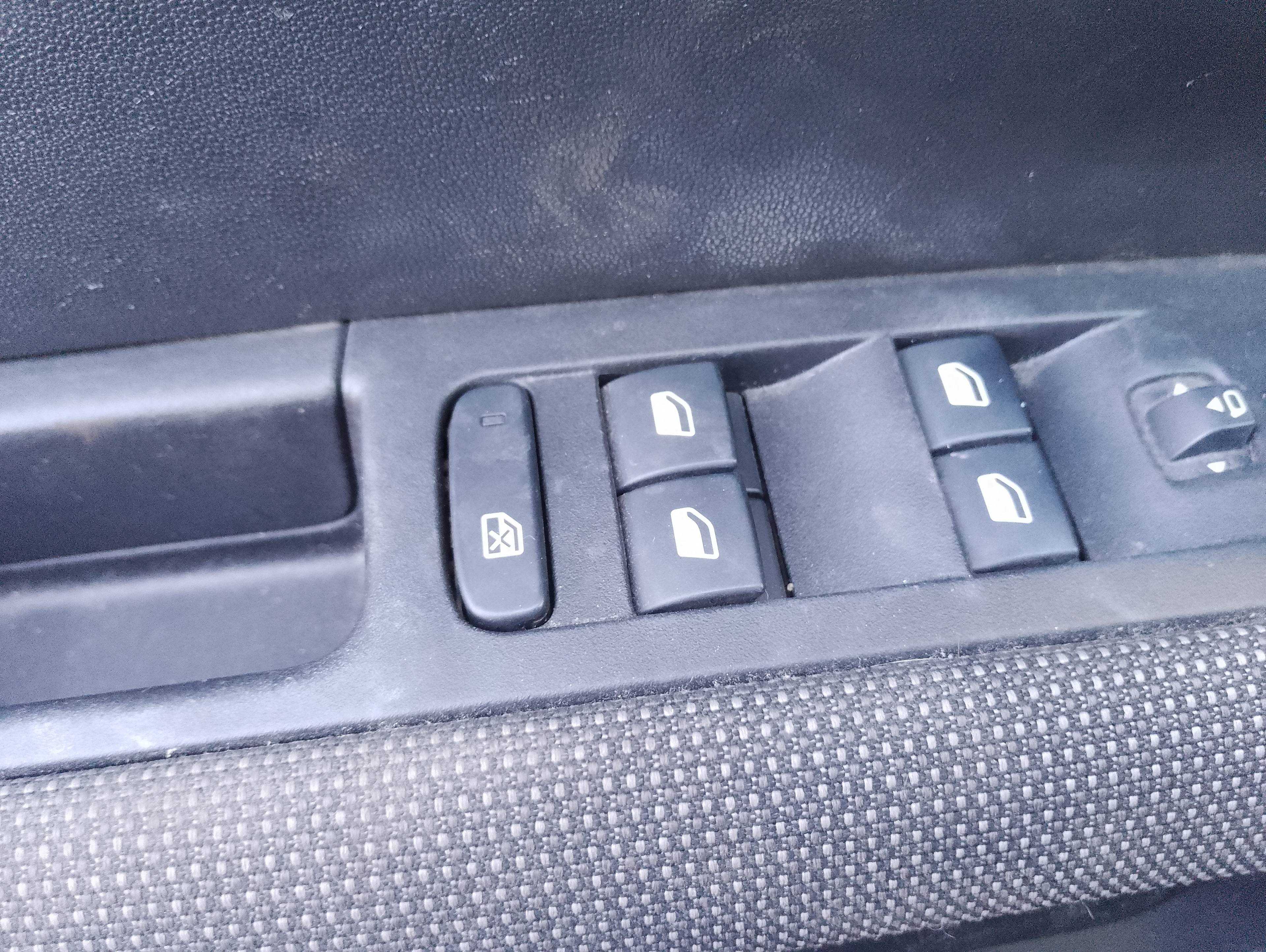 Recambio de mando elevalunas delantero izquierdo para citroën c3 aircross rip curl referencia OEM IAM   