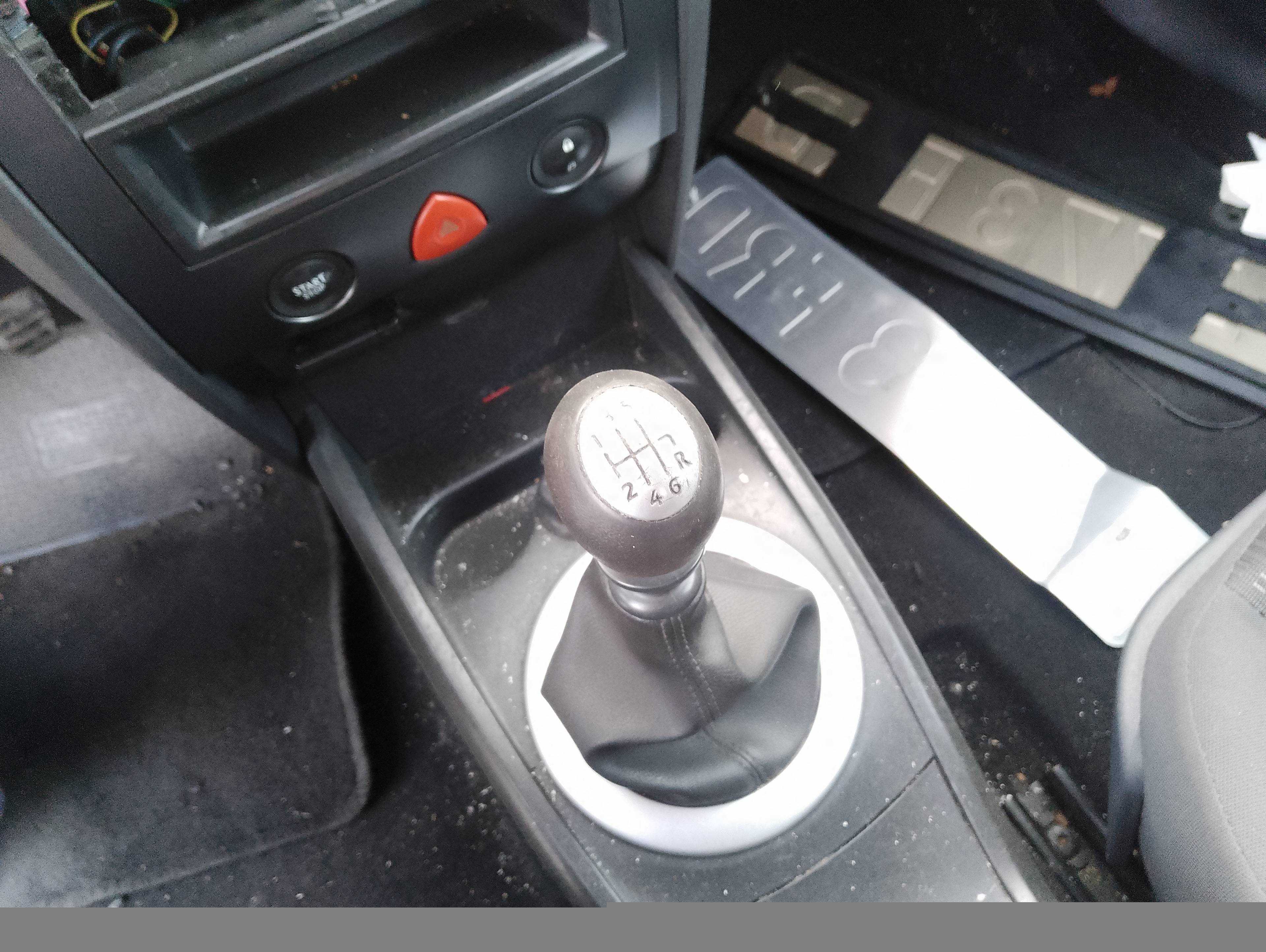 Recambio de palanca cambio para renault megane ii berlina 3p confort dynamique referencia OEM IAM   