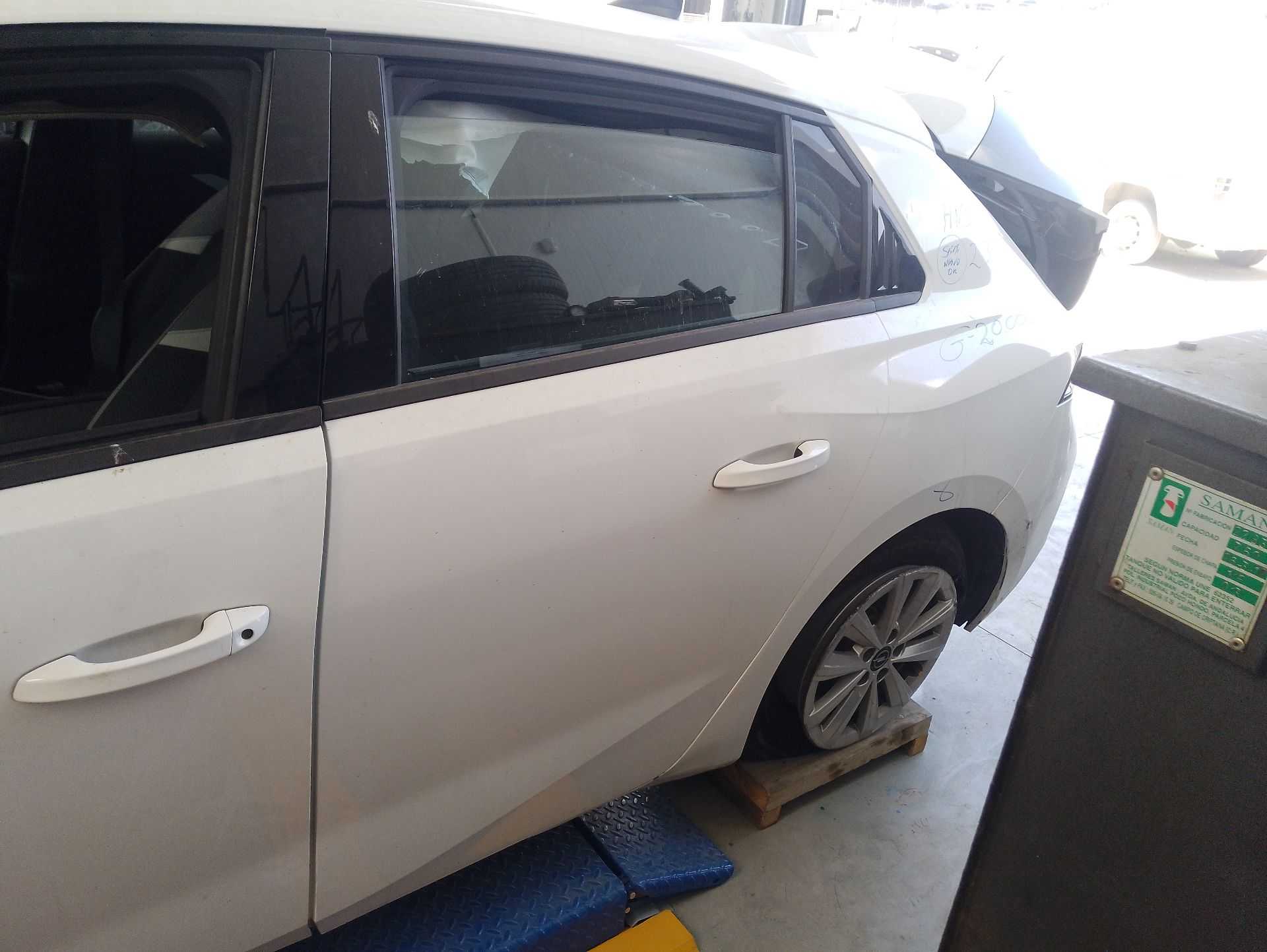 Recambio de puerta trasera izquierda para opel astra l (ov5) 1.2 (fphnsl, fphnsr) referencia OEM IAM 9841863280  