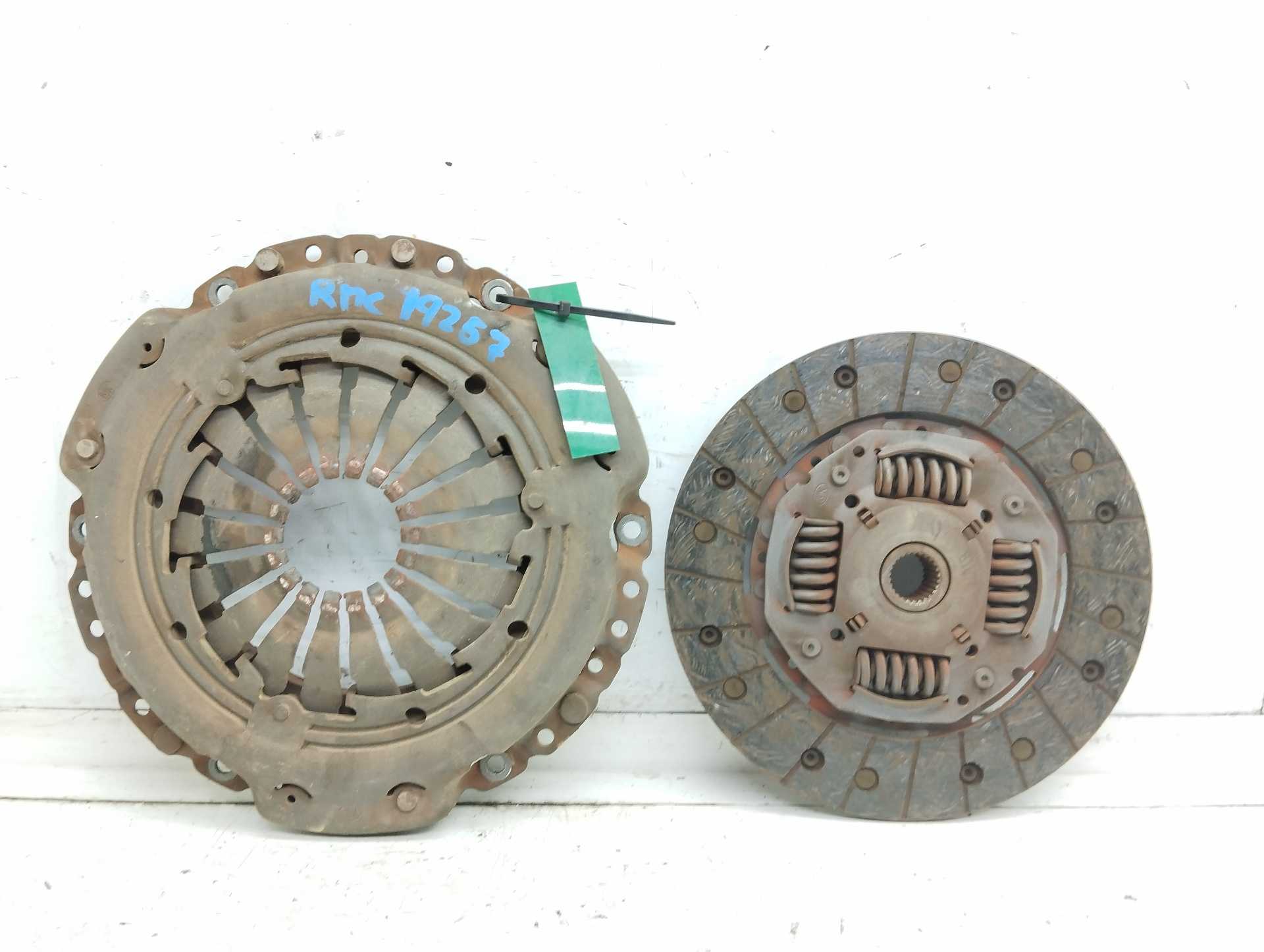 Recambio de kit embrague para renault kangoo dynamique referencia OEM IAM  8200527569 301016758R