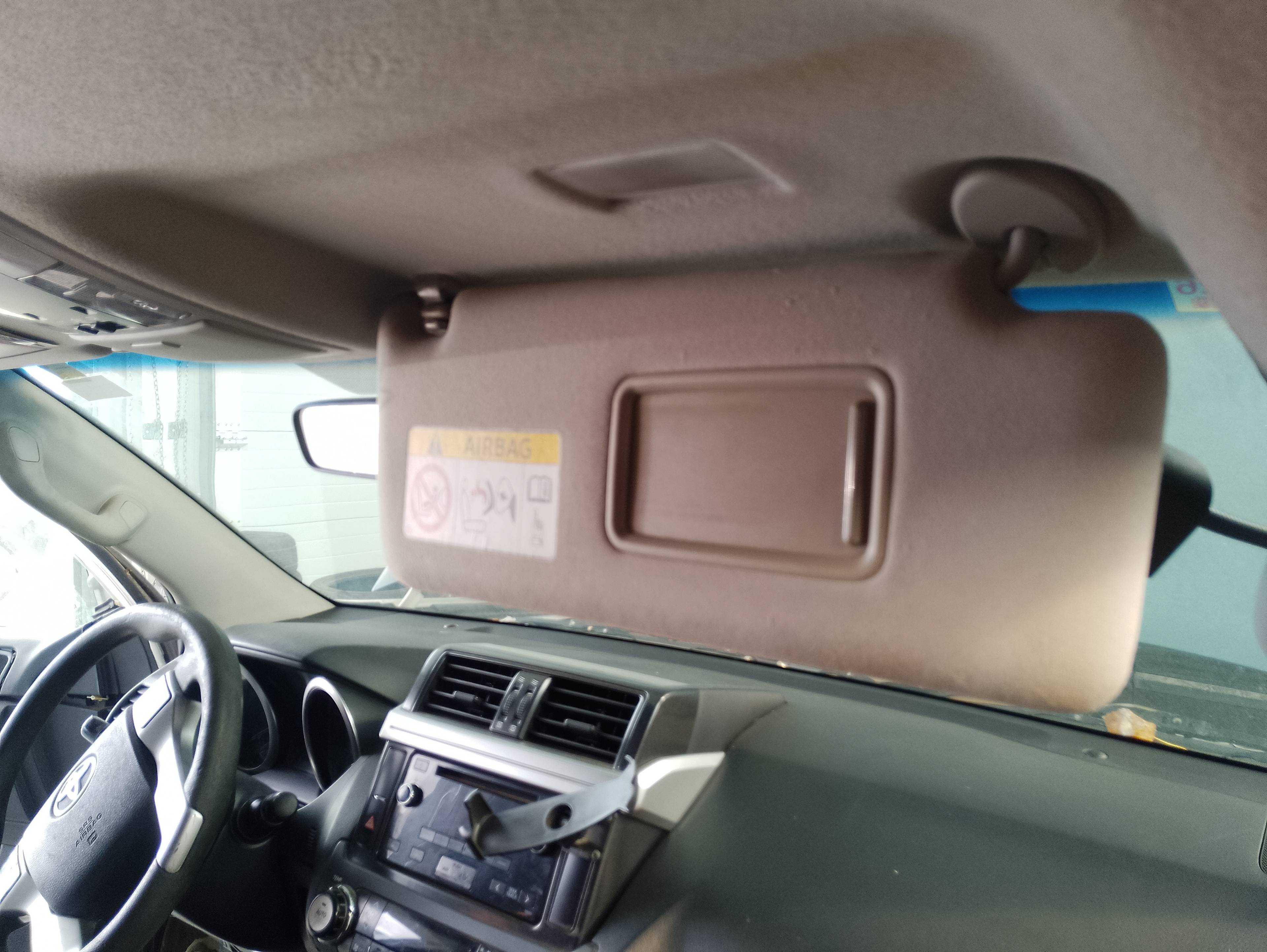 Recambio de parasol derecho para toyota land cruiser (j15) basis referencia OEM IAM   