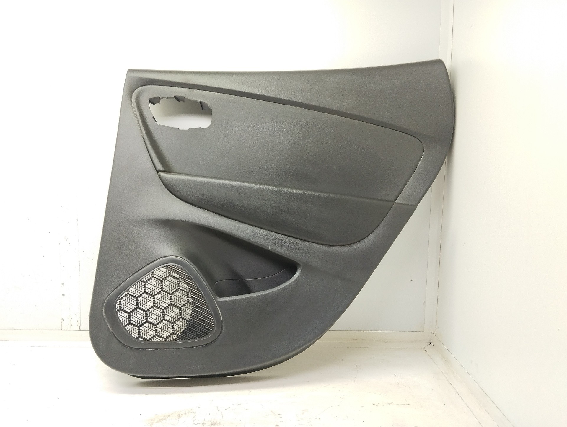Recambio de guarnecido puerta trasera derecha para renault captur 1.5 dci diesel fap referencia OEM IAM 829A09396R 156141881 