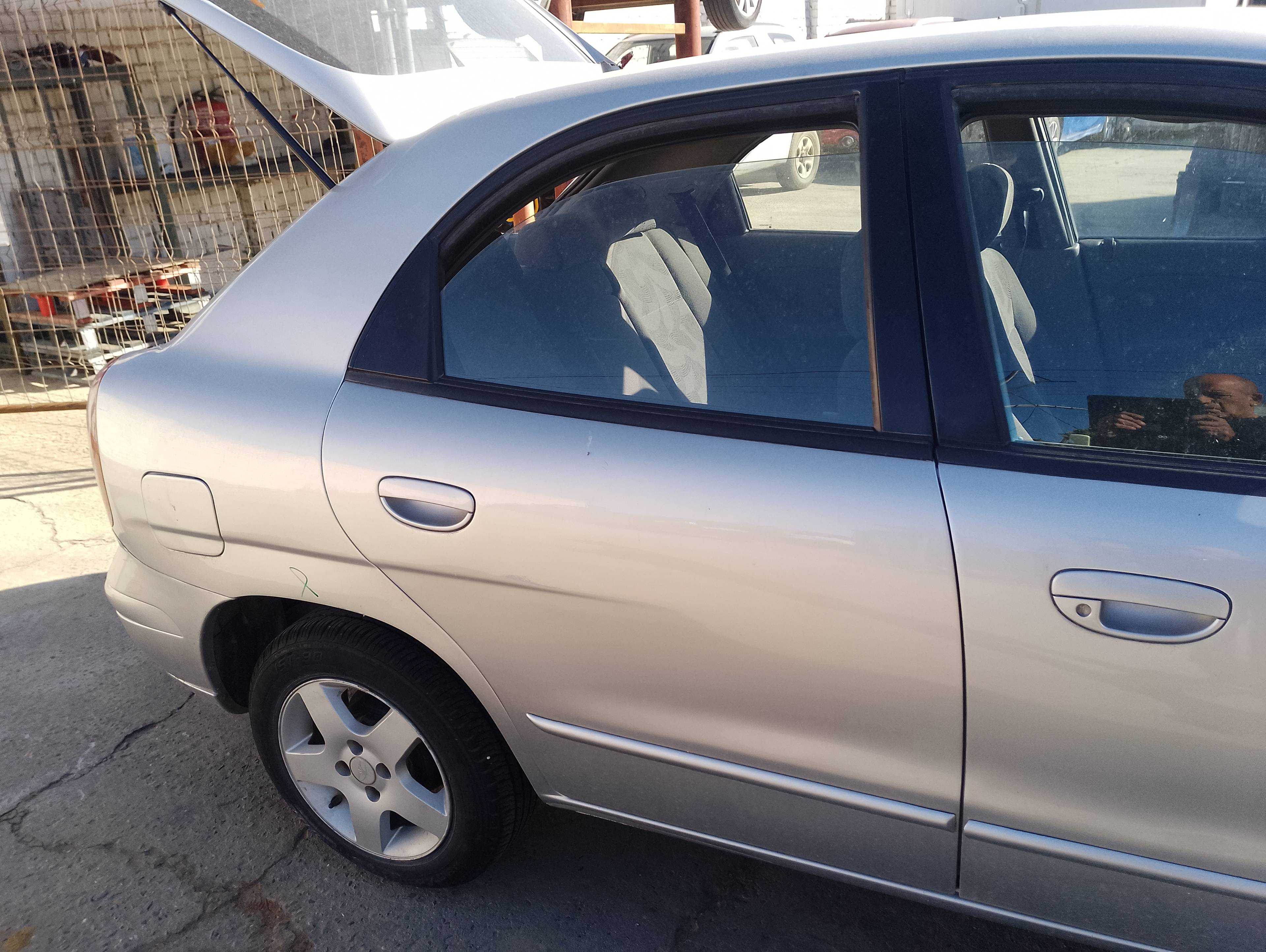 Recambio de puerta trasera derecha para daewoo nubira berlina se (1999) referencia OEM IAM   