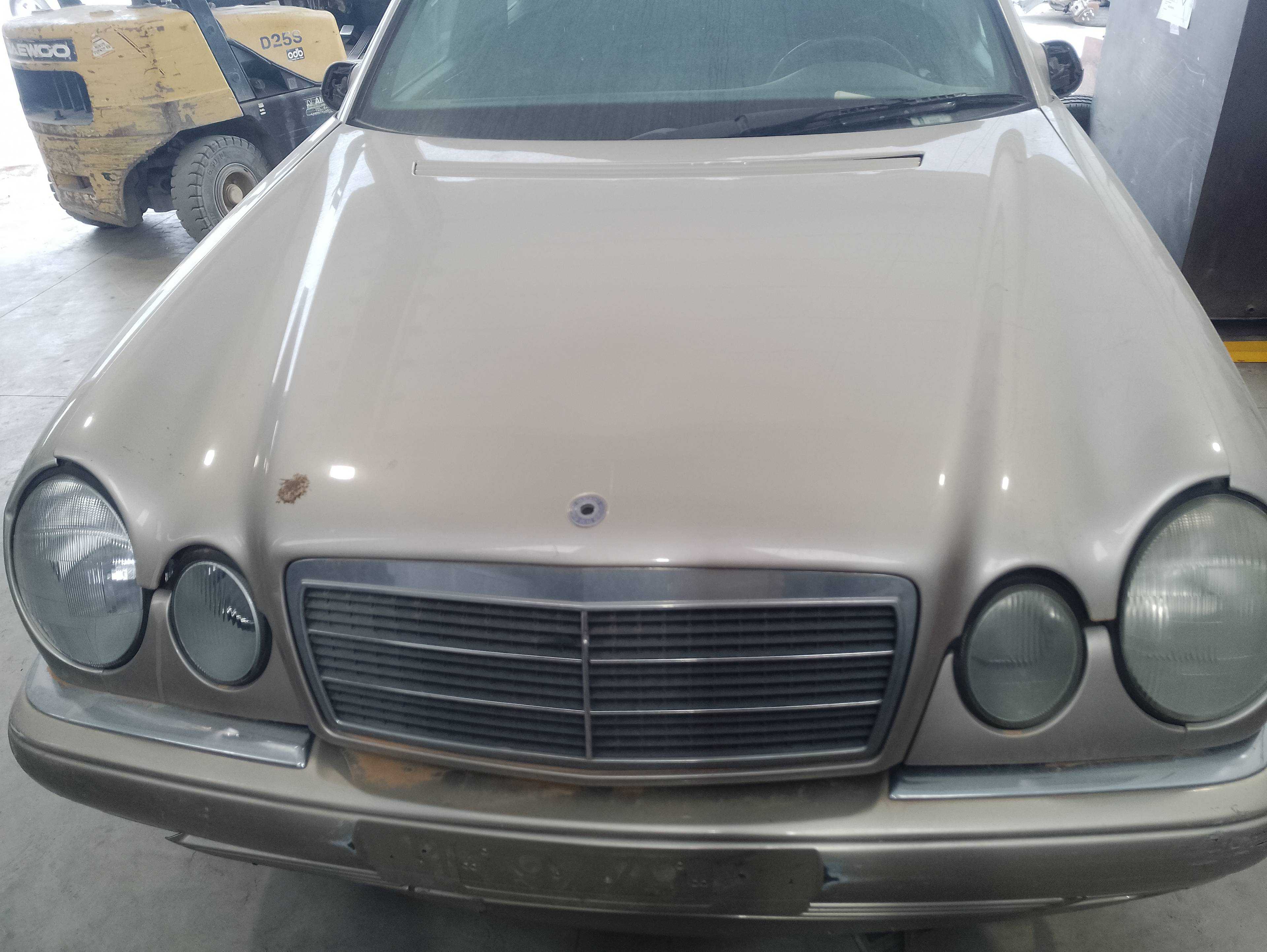 Recambio de capo para mercedes-benz clase e (w210) berlina 200 (210.035) referencia OEM IAM   