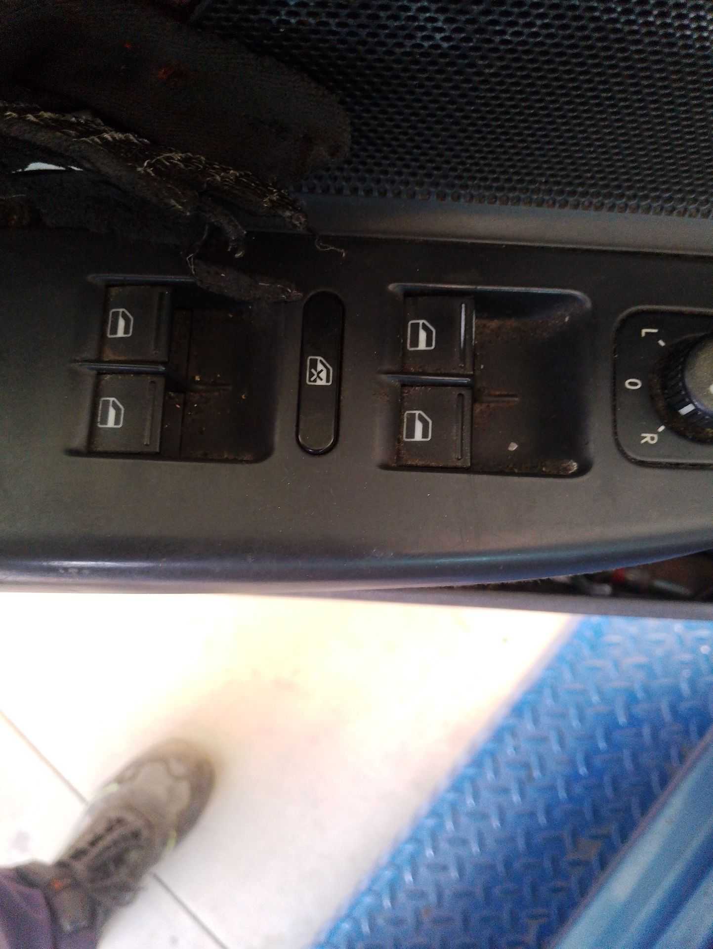 Recambio de mando elevalunas delantero izquierdo para volkswagen golf v (1k1) 1.9 tdi referencia OEM IAM 1K4959857CREH  