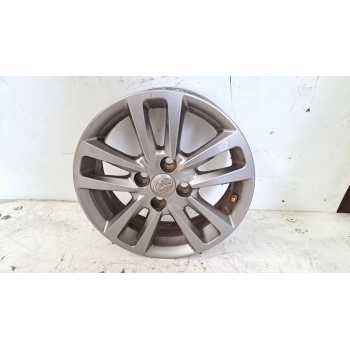 LLANTA r15 pz49pb0671xx 