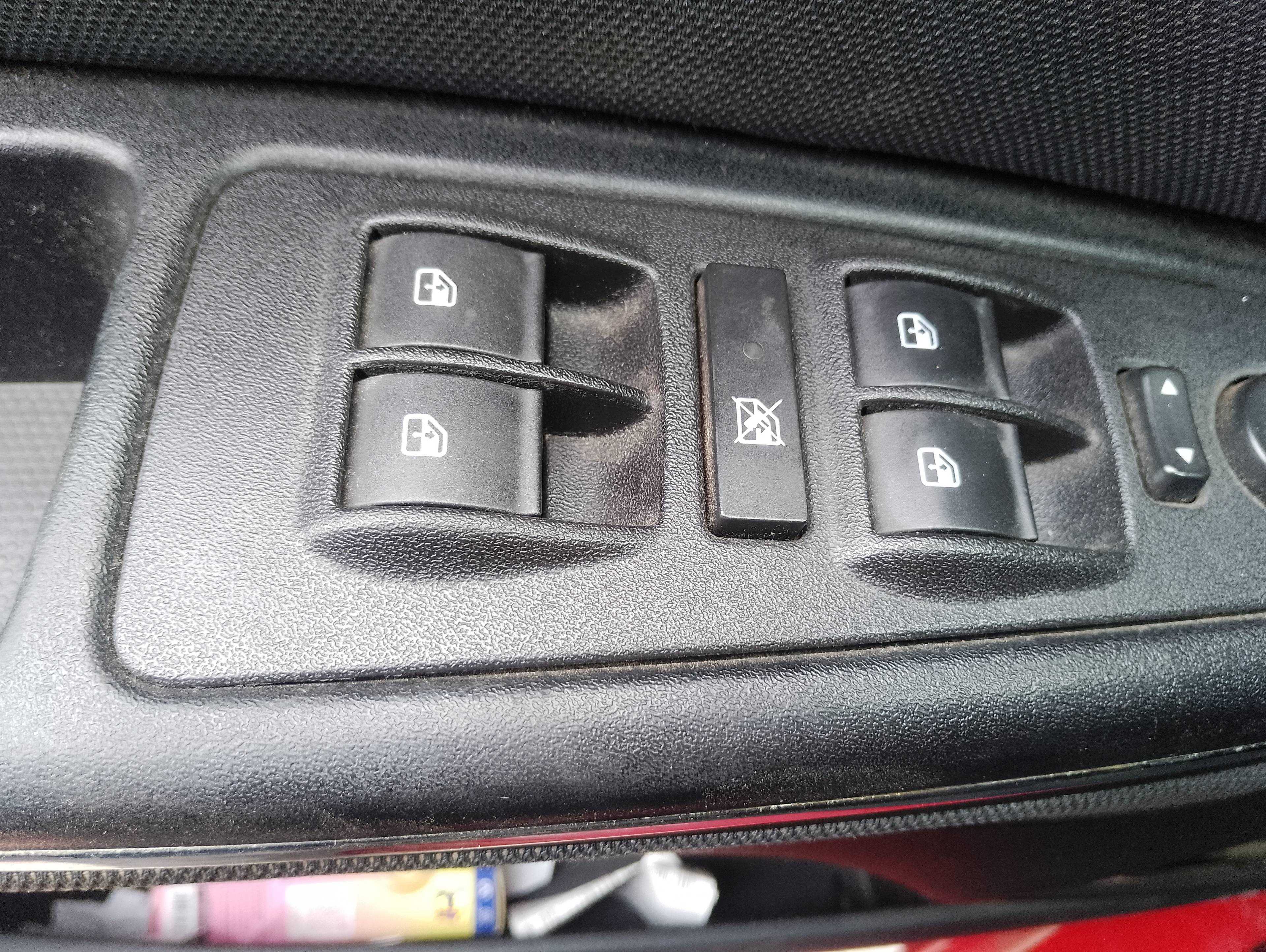 Recambio de mando elevalunas delantero izquierdo para fiat bravo (198) 1.9 active multijet referencia OEM IAM   