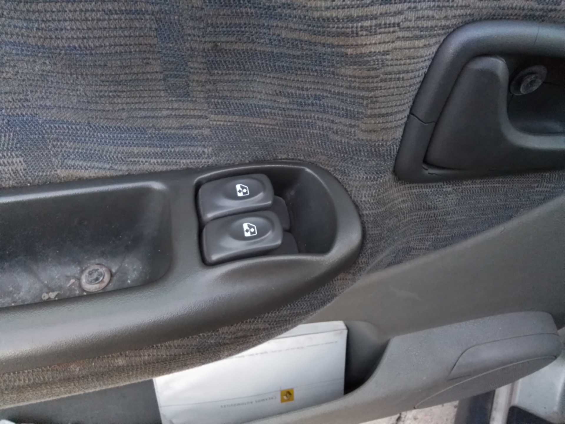 Recambio de mando elevalunas delantero izquierdo para renault scenic (ja..) 1.9 dci authentique referencia OEM IAM   