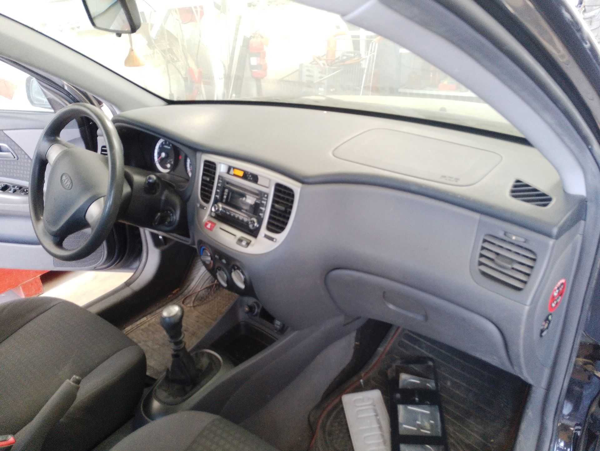 Recambio de salpicadero para kia rio ii sedán (jb) 1.4 16v referencia OEM IAM 847101G010XI  