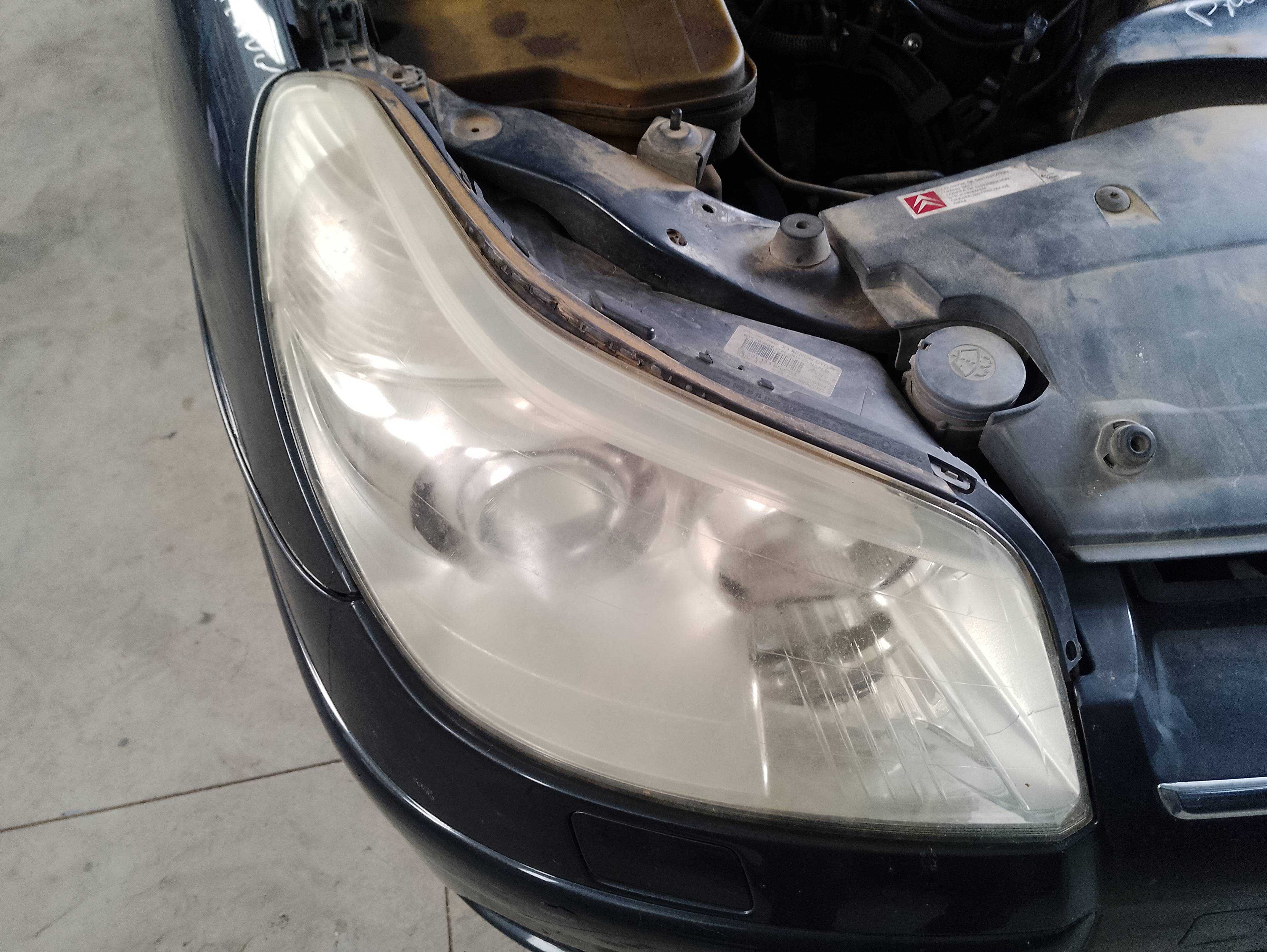 Recambio de faro derecho para citroën c5 berlina collection referencia OEM IAM   