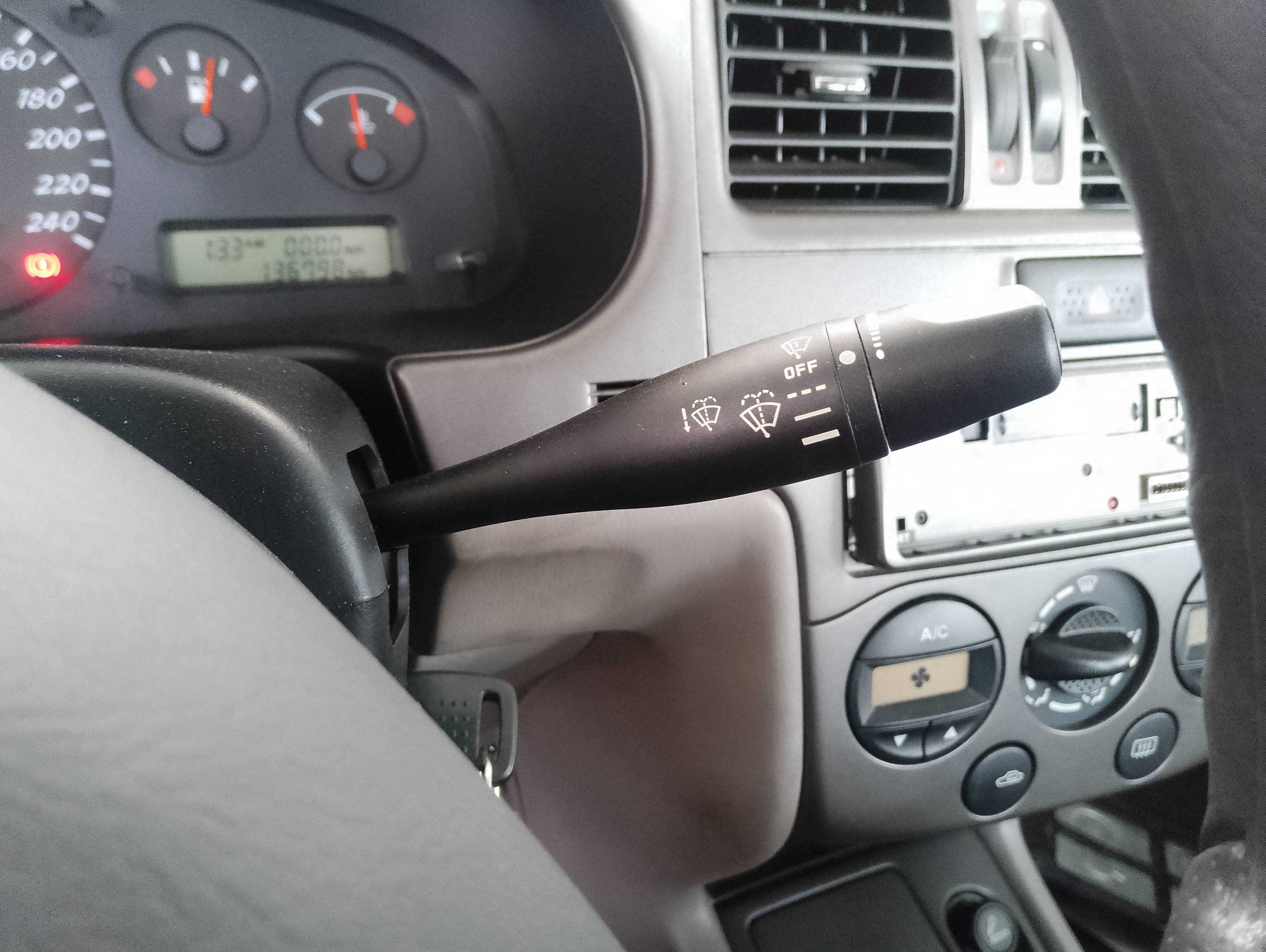 Recambio de mando limpia para nissan primera berlina (p11) básico referencia OEM IAM   
