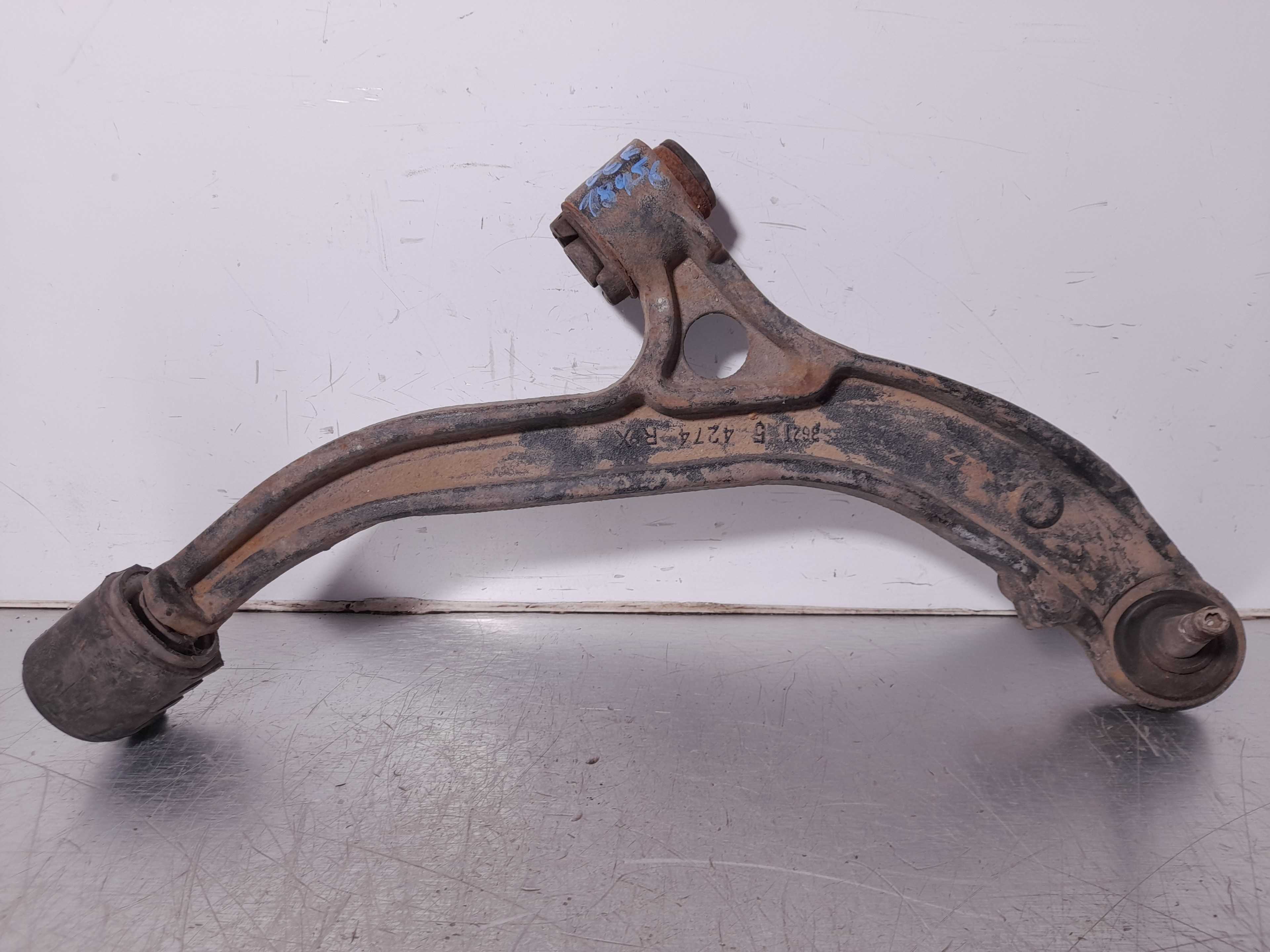 Recambio de brazo suspension inferior delantero derecho para chrysler voyager (rg) 2.5 crd lx referencia OEM IAM   