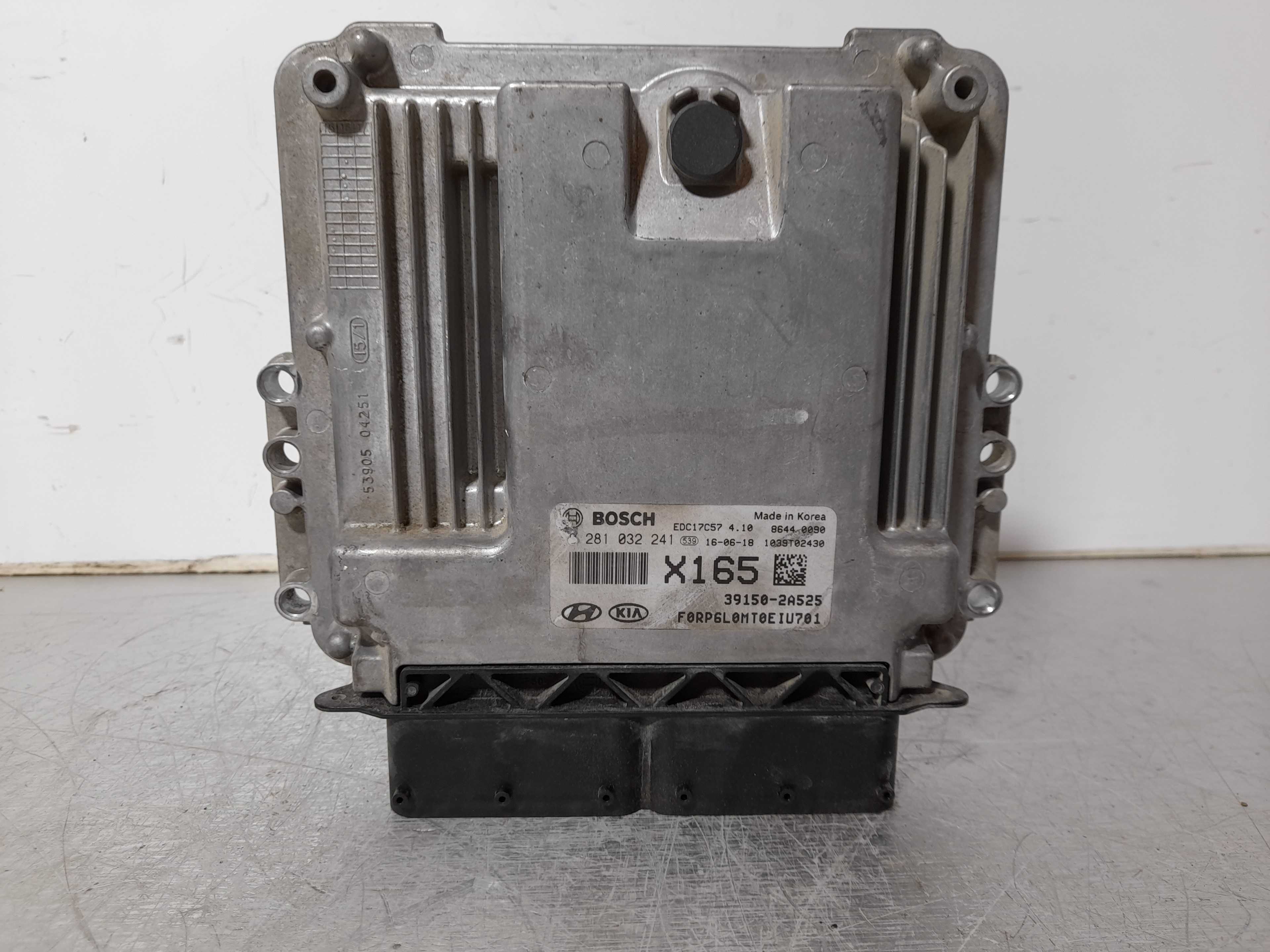 Recambio de centralita motor uce para kia carens ( ) basic referencia OEM IAM 0281032241 BOSCH 
