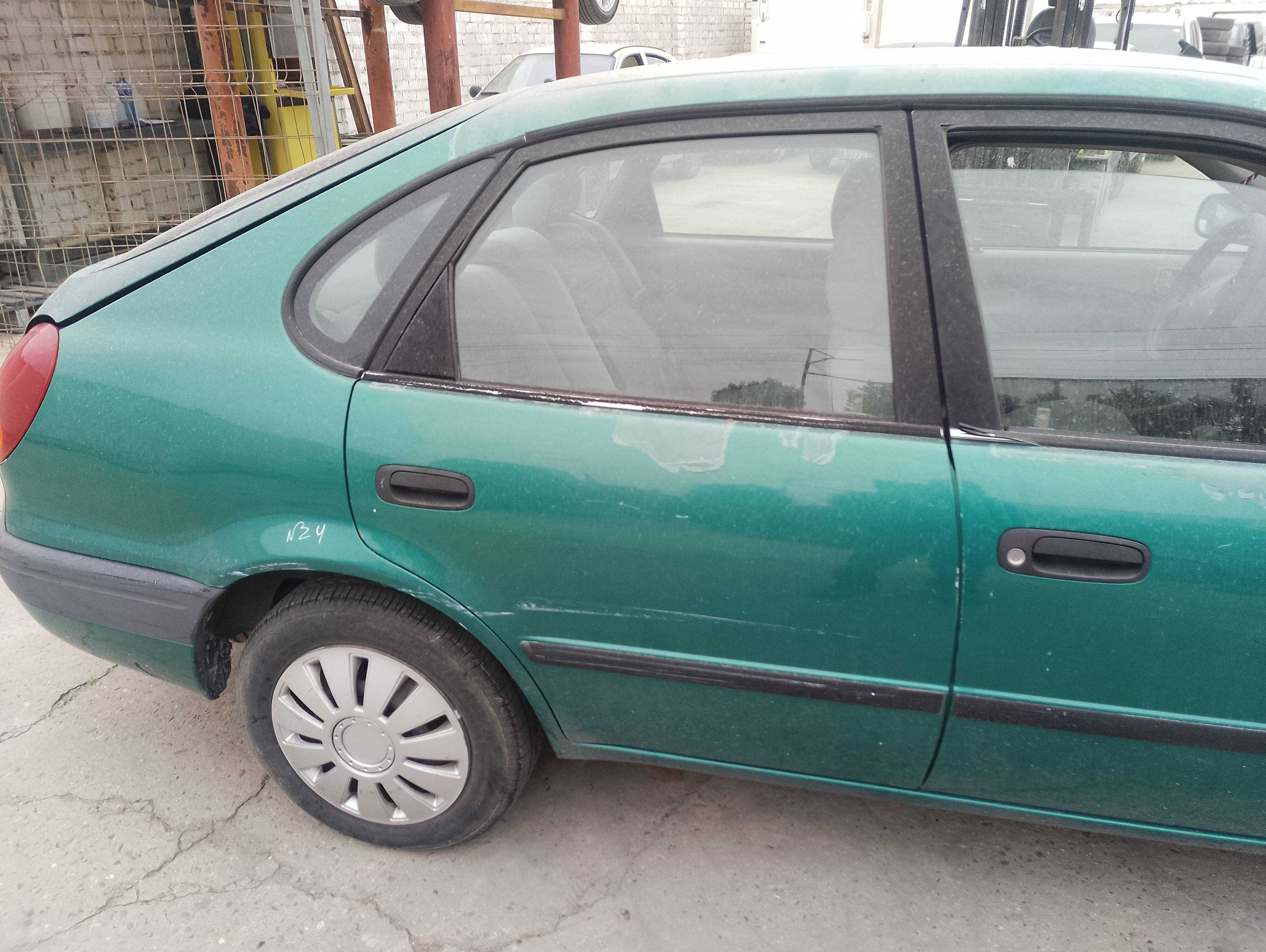 Recambio de puerta trasera derecha para toyota corolla (_e11_) 2.0 d-4d (cde110_) referencia OEM IAM   