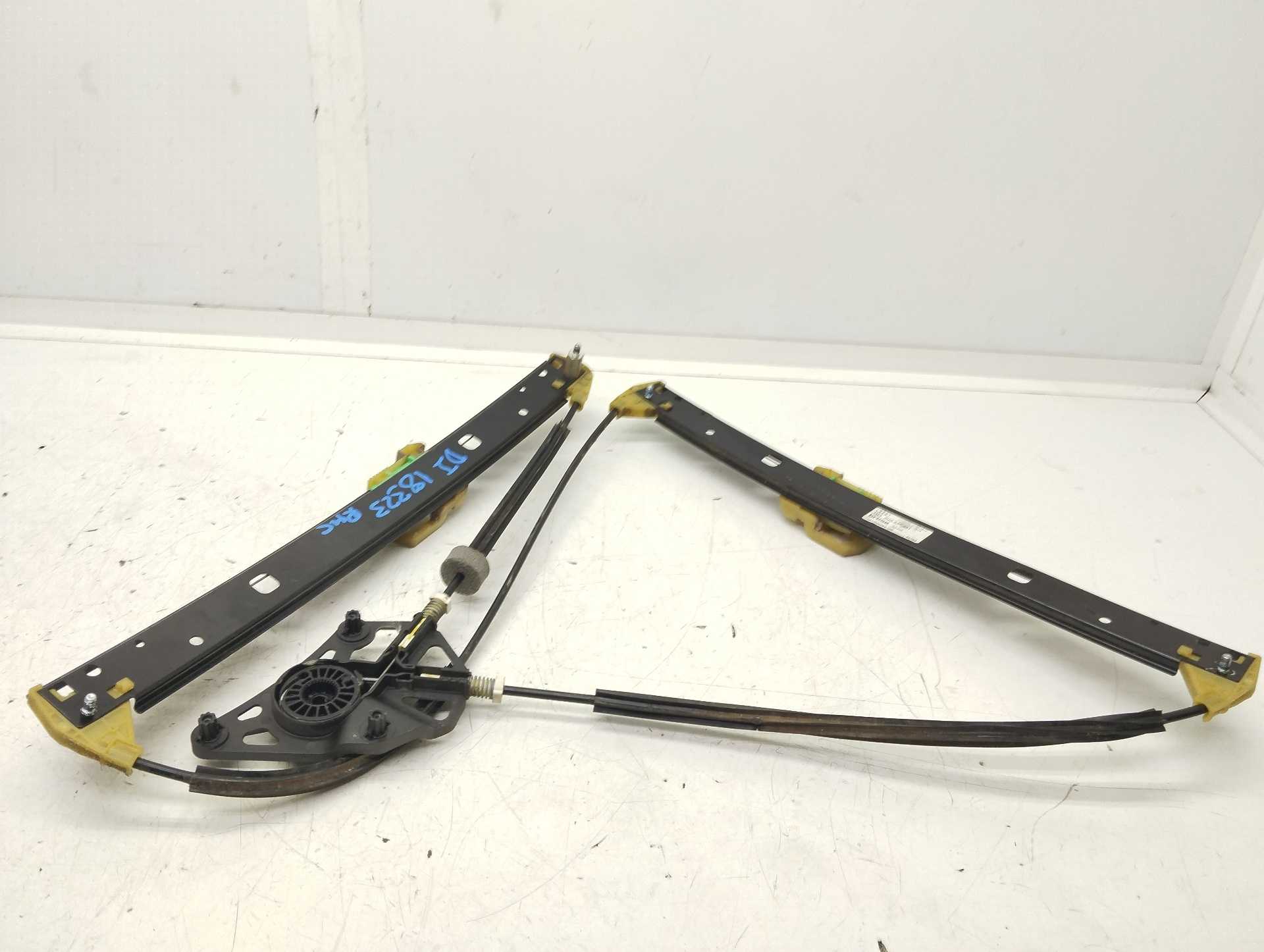 Recambio de elevalunas delantero izquierdo para audi q3 (8ug) attraction referencia OEM IAM 8U0837461 928894108 BROSE