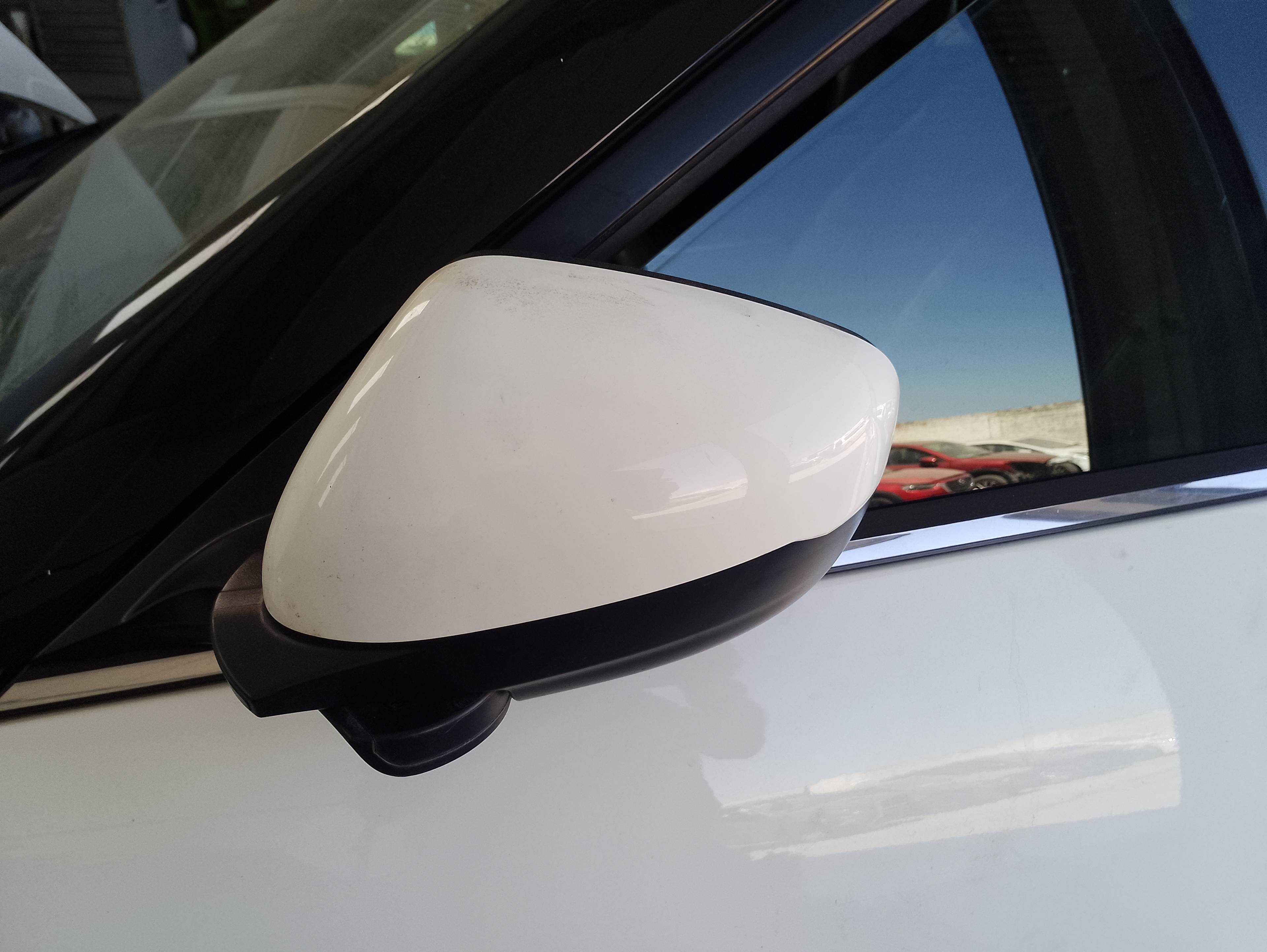 Recambio de retrovisor izquierdo para ssangyong tivoli crystal 4x2 referencia OEM IAM   