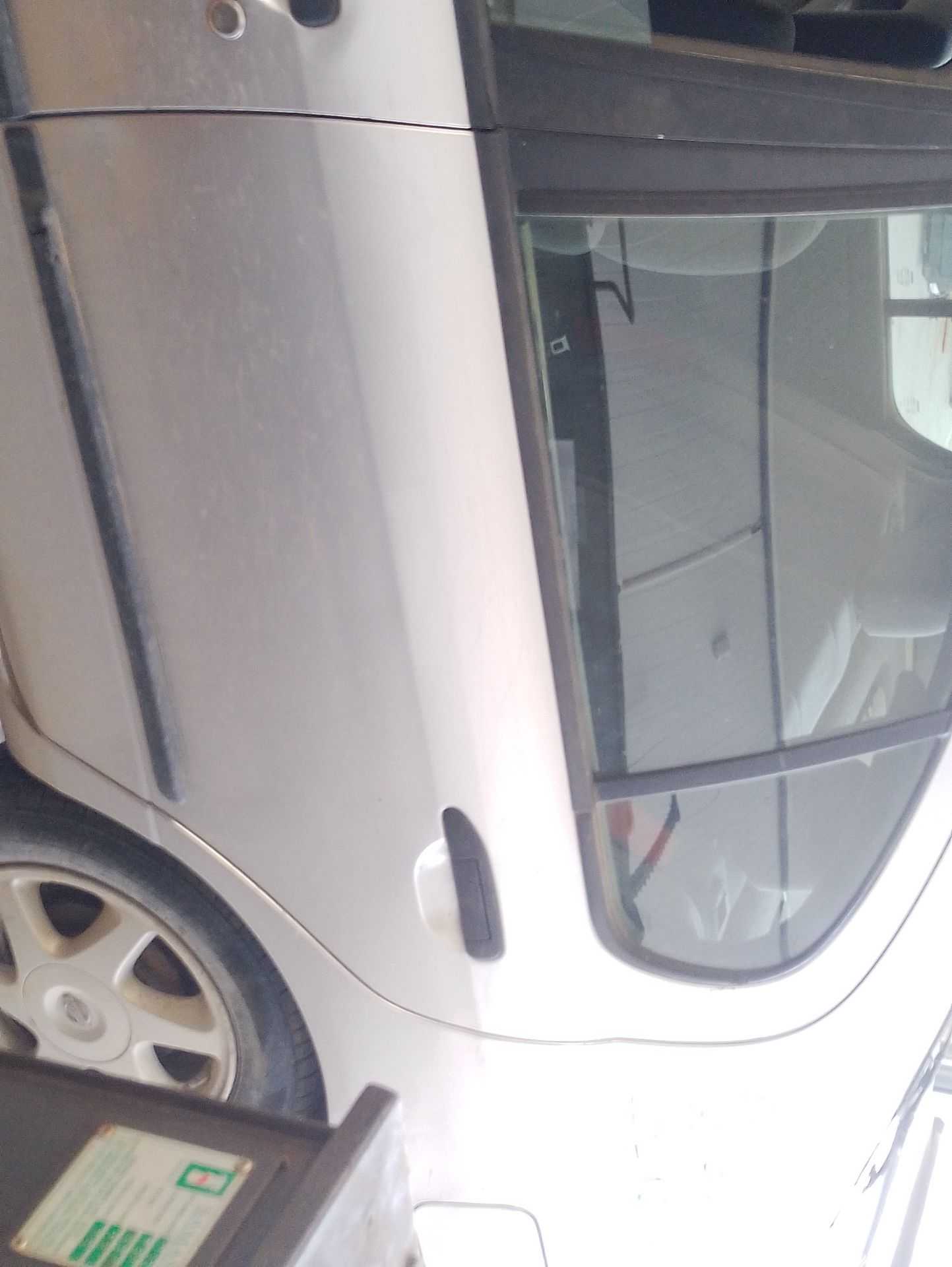Recambio de puerta trasera izquierda para nissan primera (p11) 1.6 16v referencia OEM IAM   