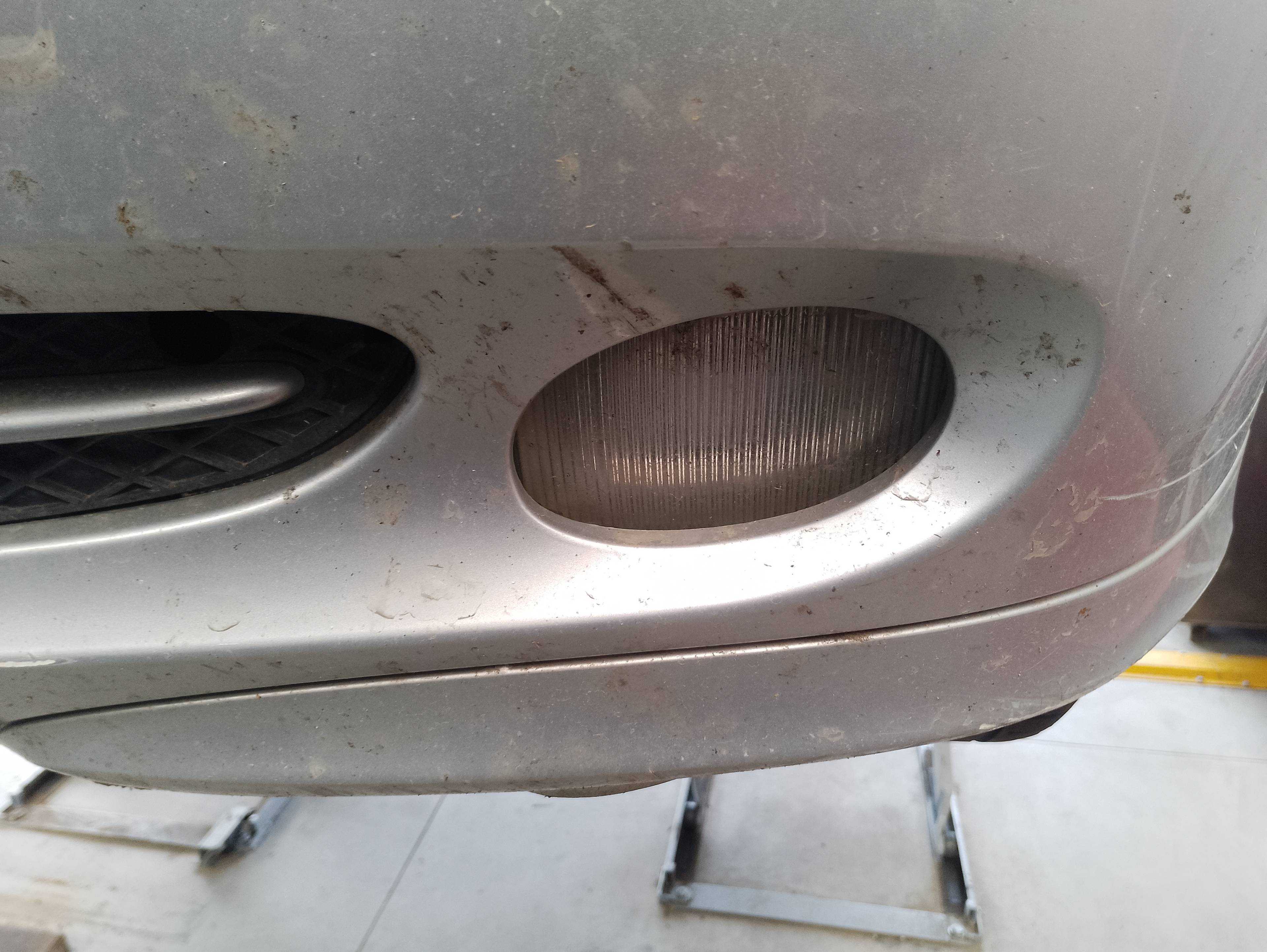 Recambio de faro antiniebla izquierdo para mercedes-benz clase c (w203) berlina 270 cdi (203.016) referencia OEM IAM   