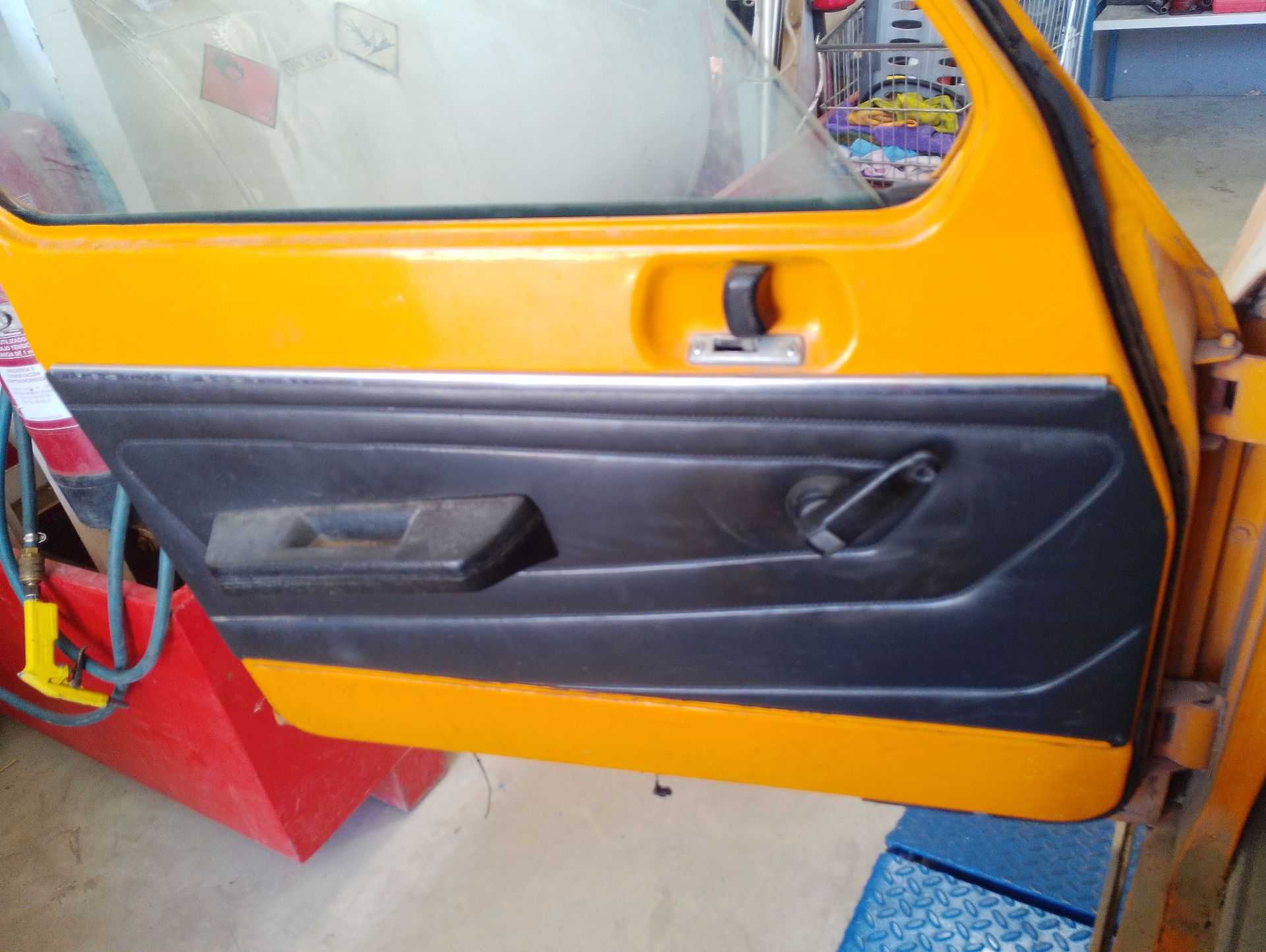 Recambio de guarnecido puerta delantera izquierda para renault 6 (118_) 0.8 referencia OEM IAM   